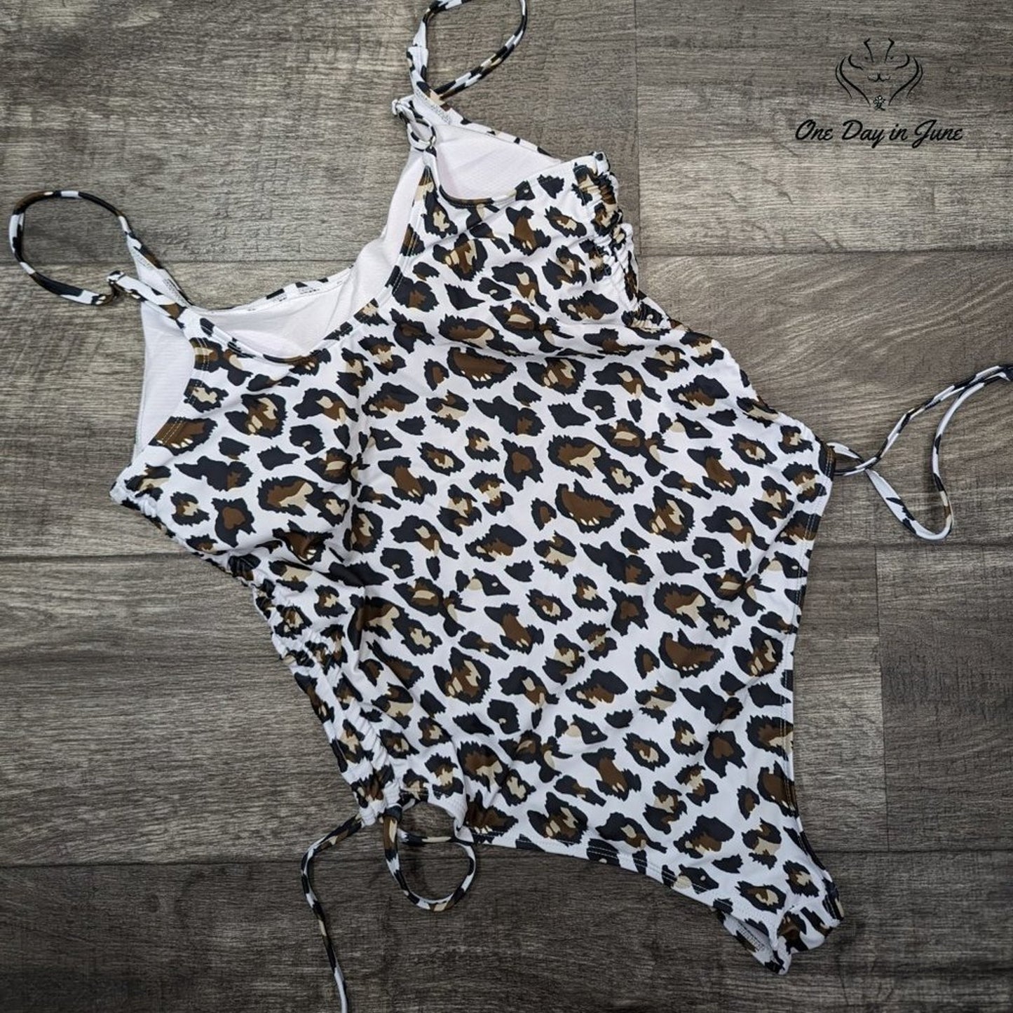 Peddney Ruched Side Leopard One Piece Swimsuit Size 2XL