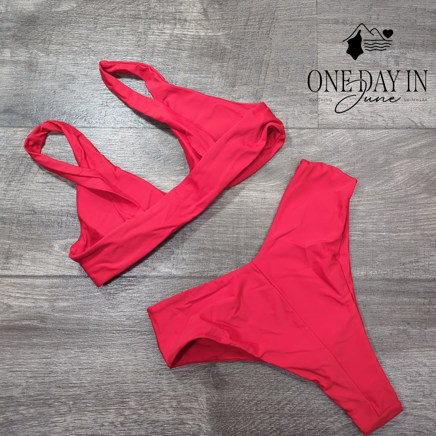 CharmLeaks High Cut Knot Front Cheeky Bikini Swimsuit Size S