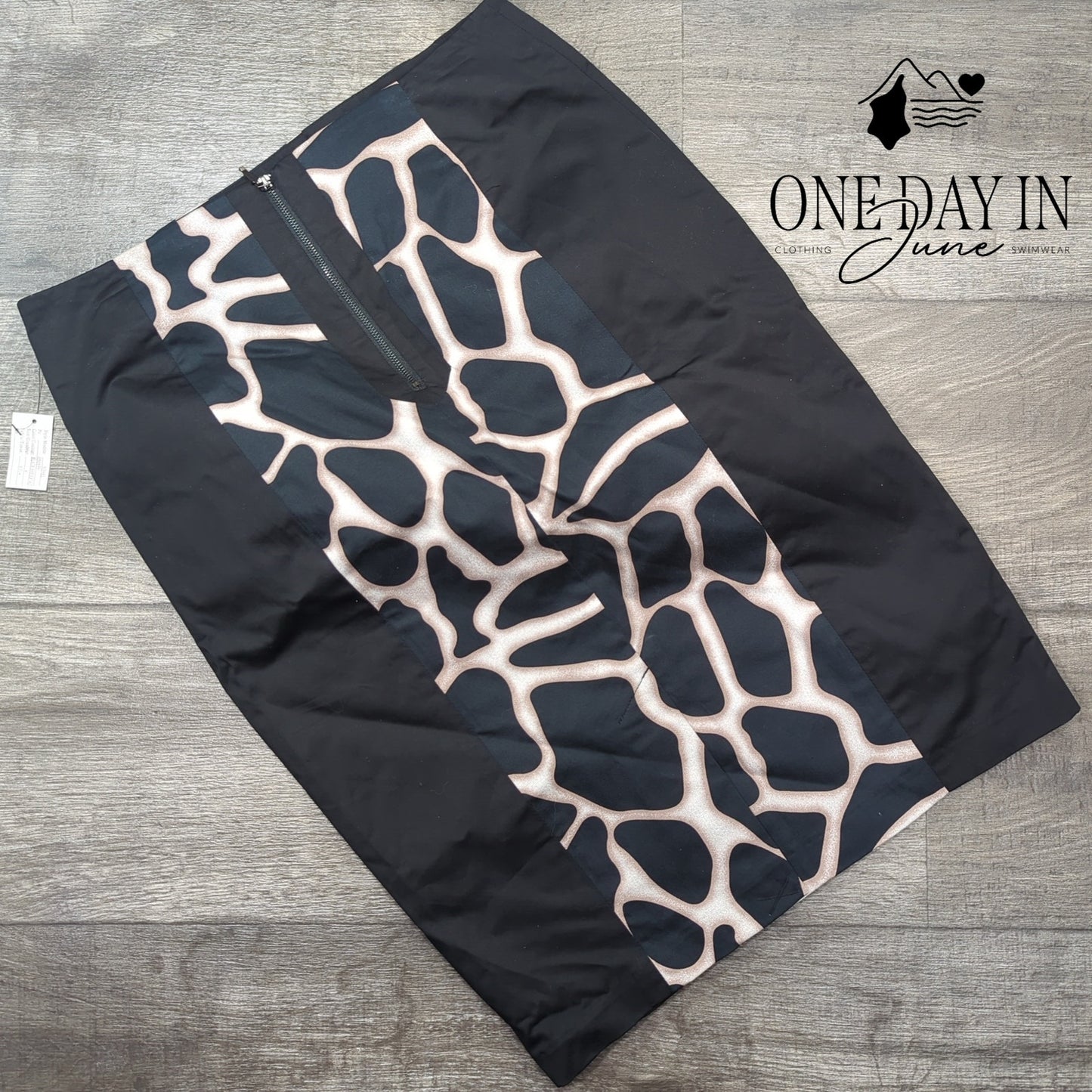 Katherine Barlay Pencil Skirt Size 4