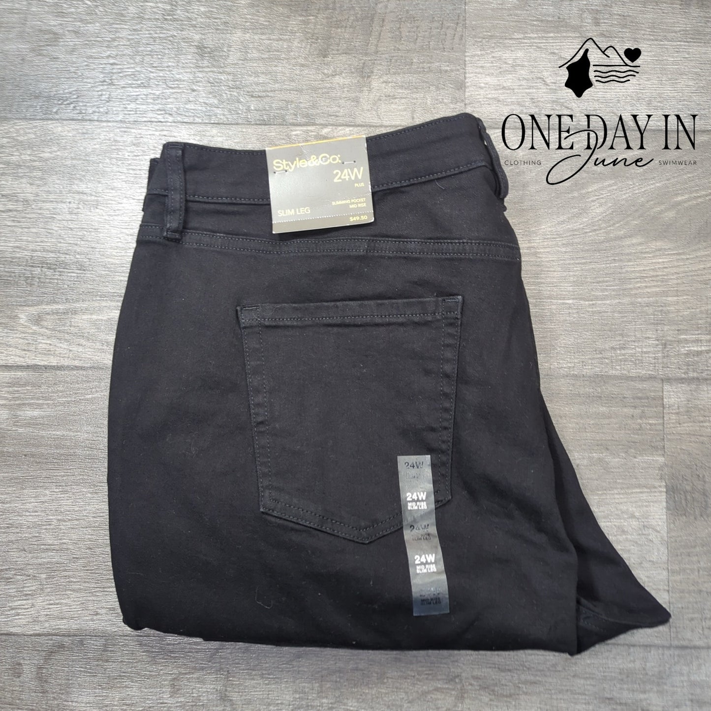 Style & Co. Plus Size Slim Leg Jeans Size 24W