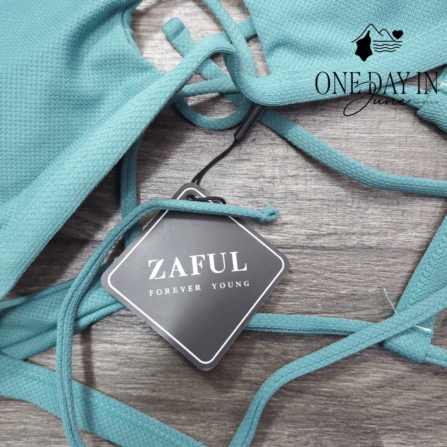 Zaful Cheeky Keyhole Bikini Swimsuit Size M
