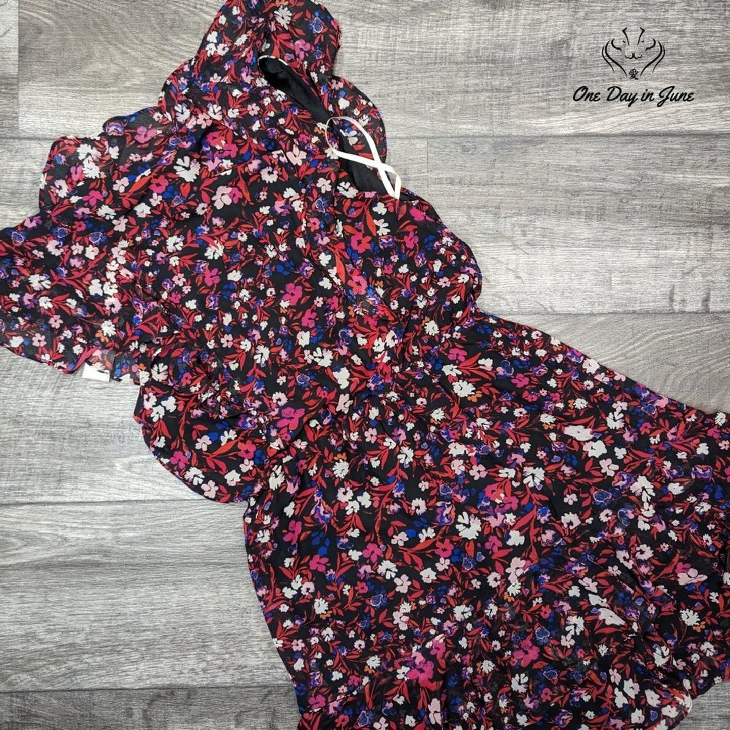 BCBGeneration Floral Sleeveless Mini Dress Size 6