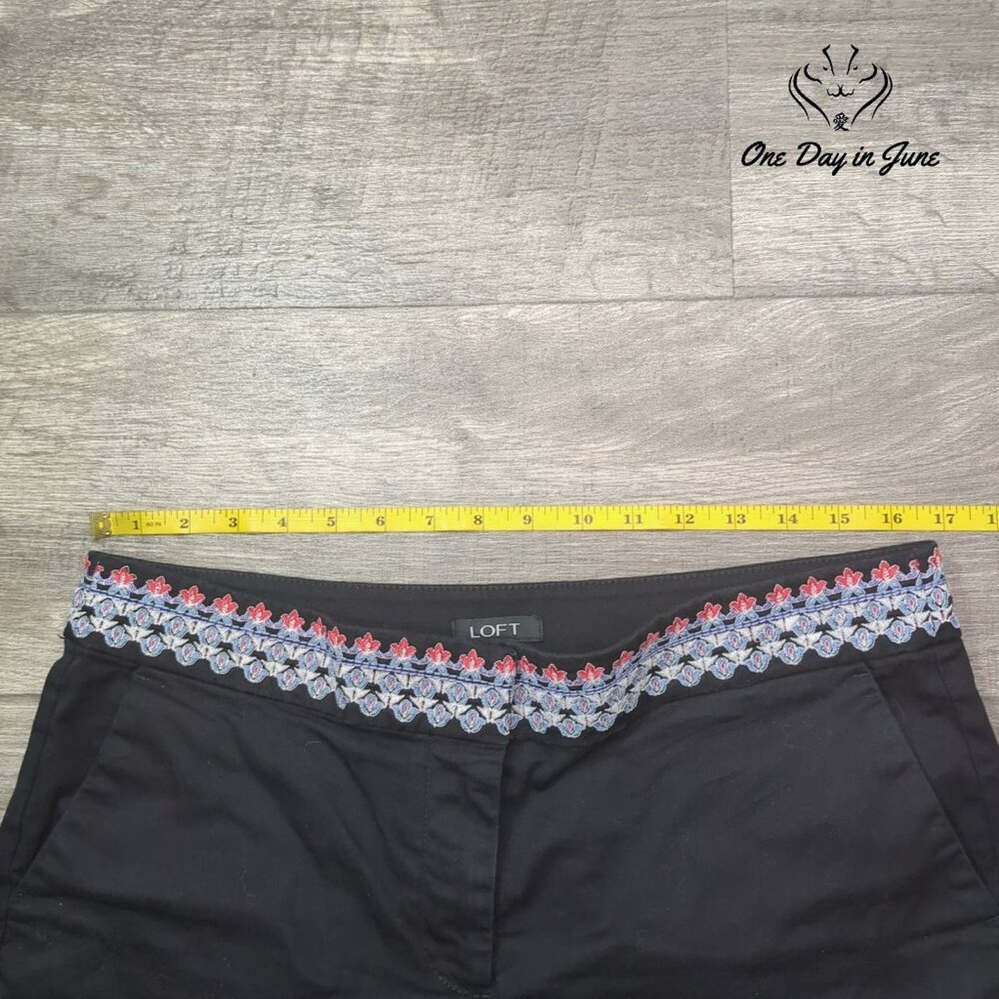 Loft Embroidered Chino Shorts Size 8