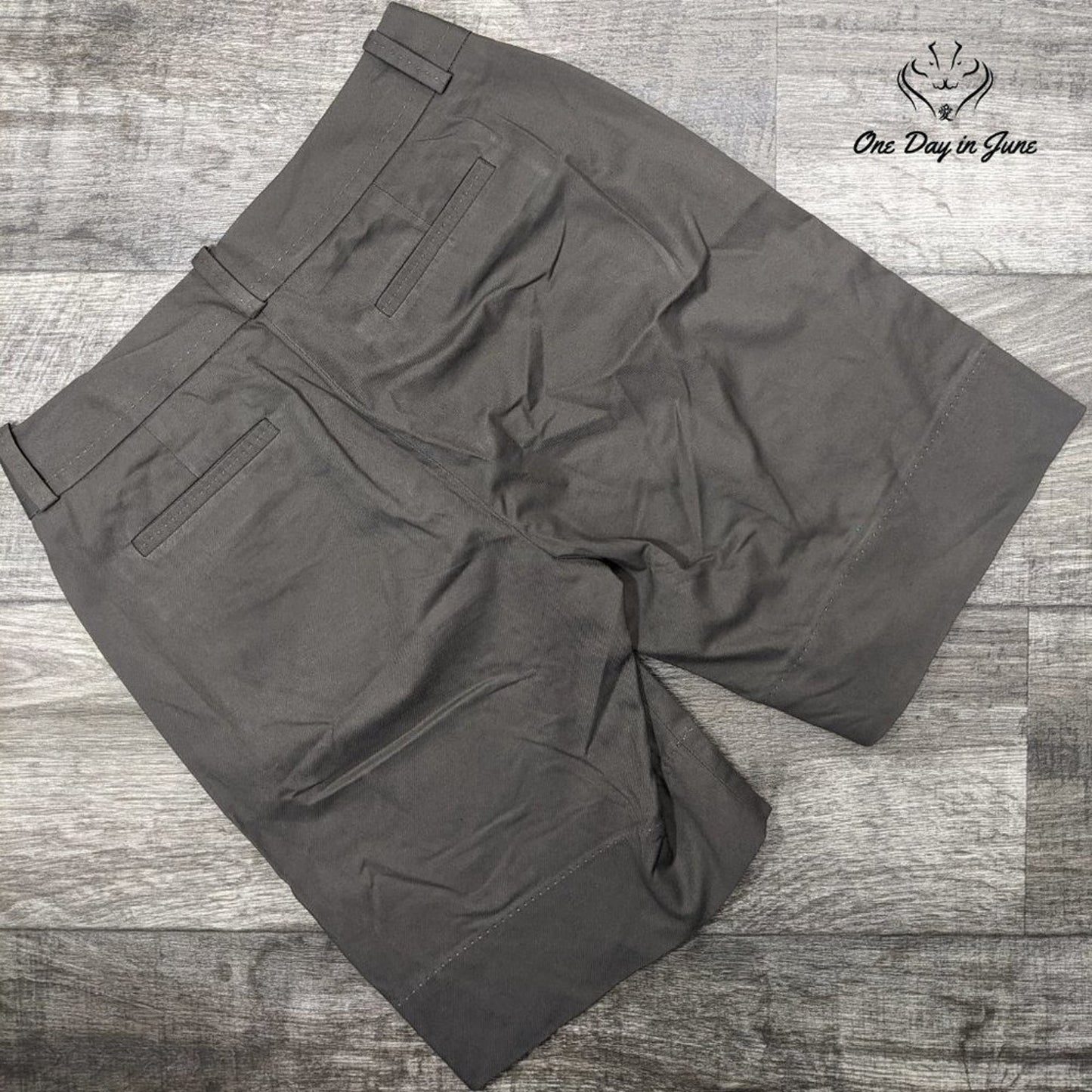 Banana Republic Martin Fit Flat Front Shorts Size 4