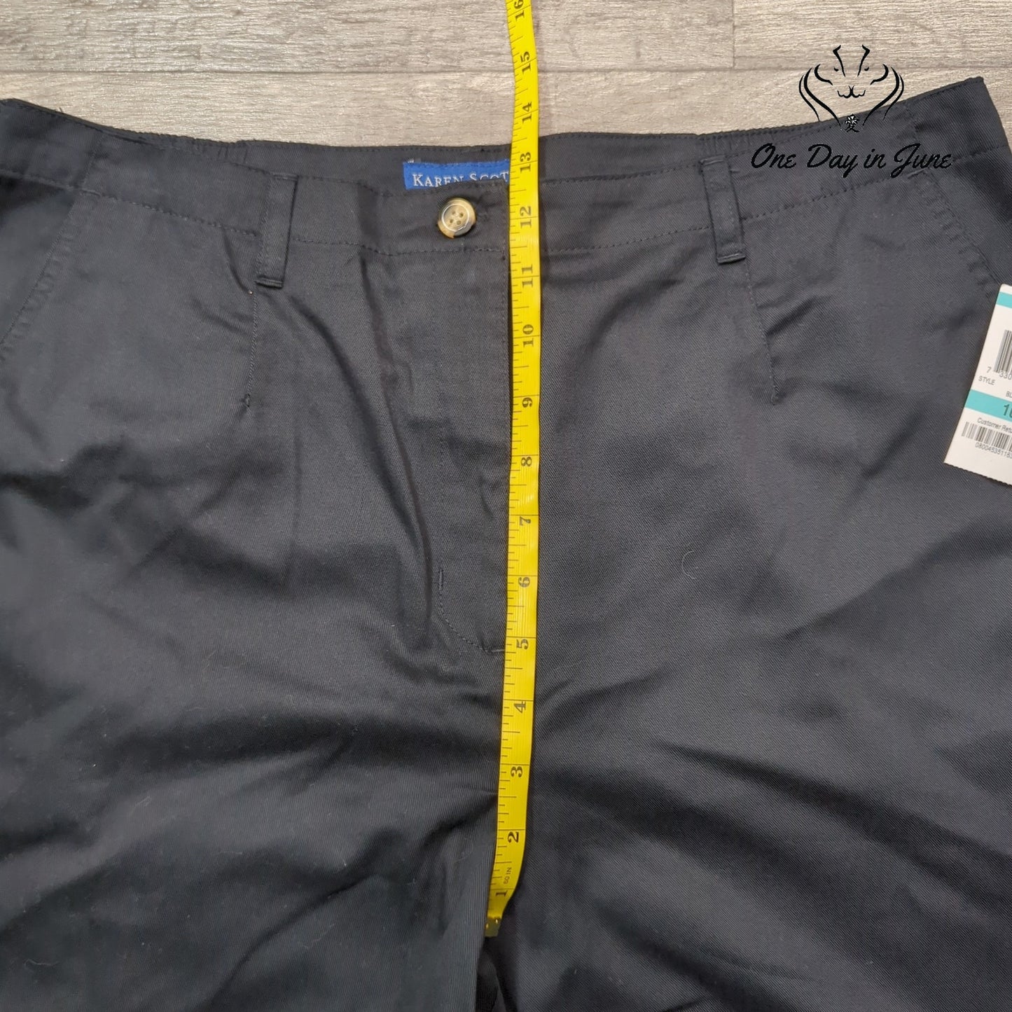 Karen Scott Flat Front Shorts Size 16