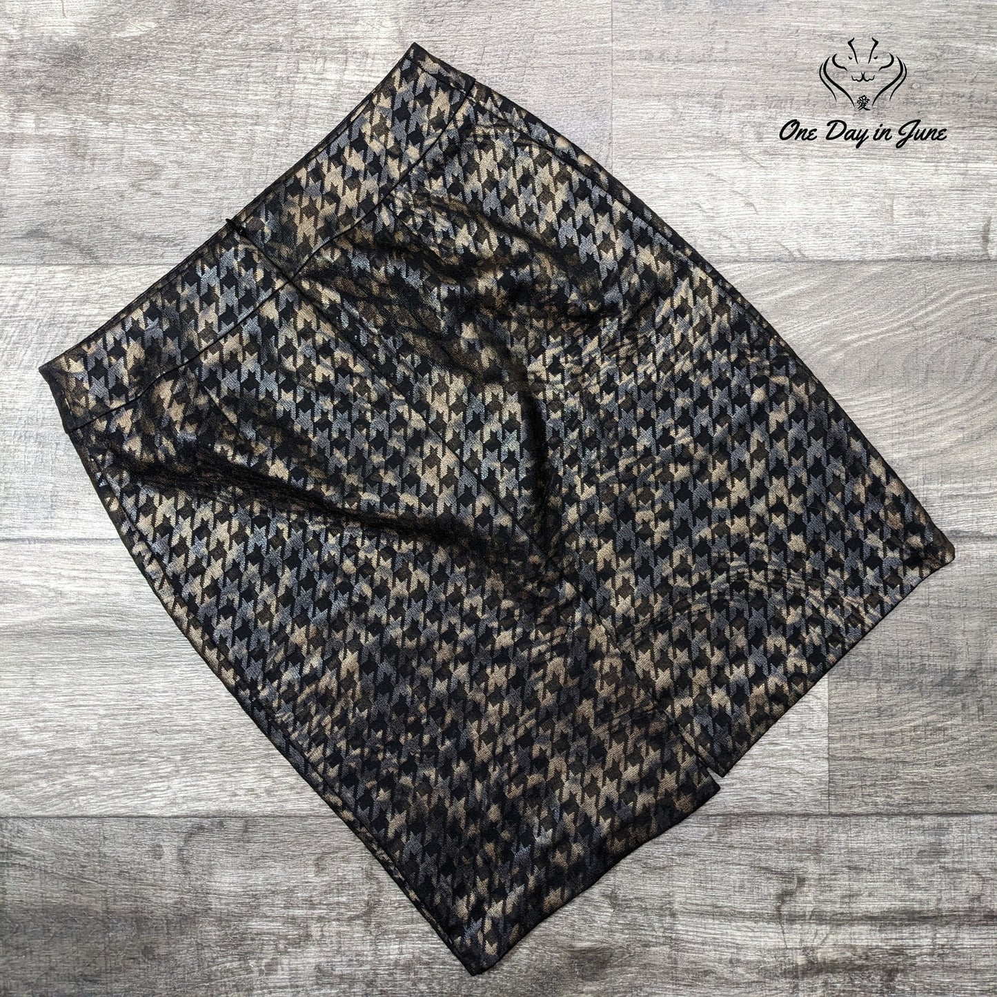 Tribal Geometric Mini Skirt Size 4