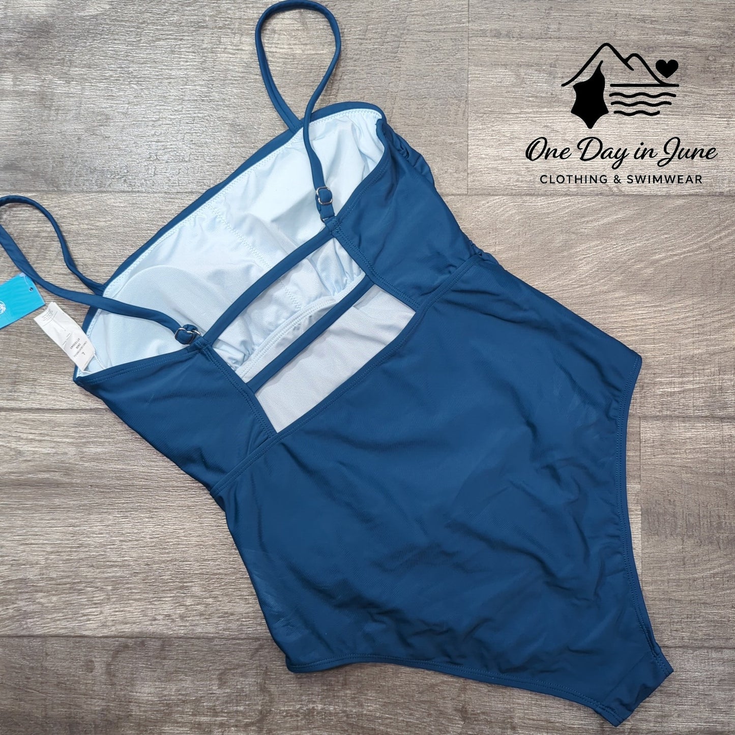 Cupshe Sandy Daze Shirred One Piece Swimsuit Size L