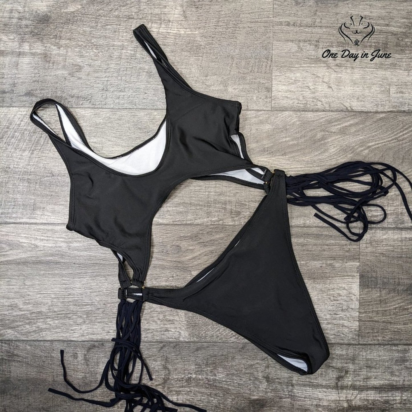 AllureLove Cutout Ring Fringe Monokini One Piece Swimsuit Size S