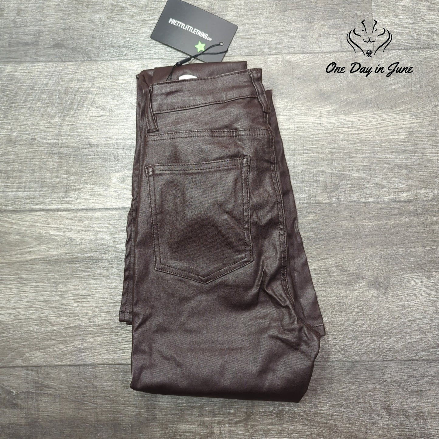 Prettylittlethings Coated Denim Split Hem Pants Size 4