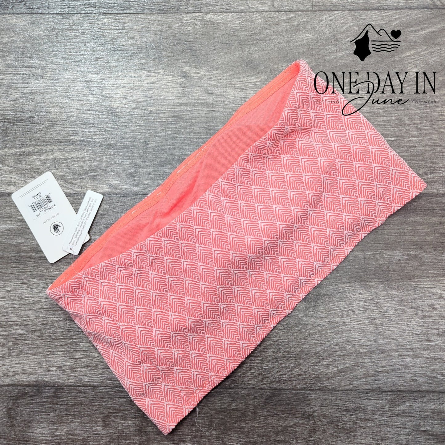 Body Glove Sunset Bandeau Bikini Top Coral Geometric Sunrise NWT Size XL