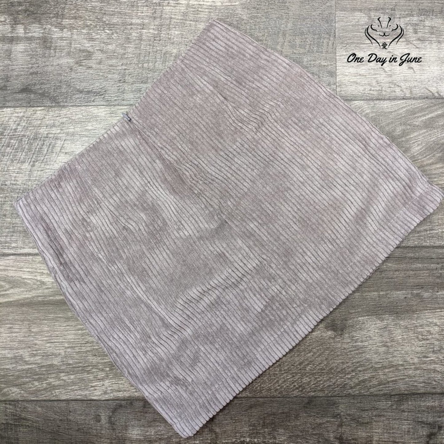 Pink Lily Zip Back Mini Skirt Size S