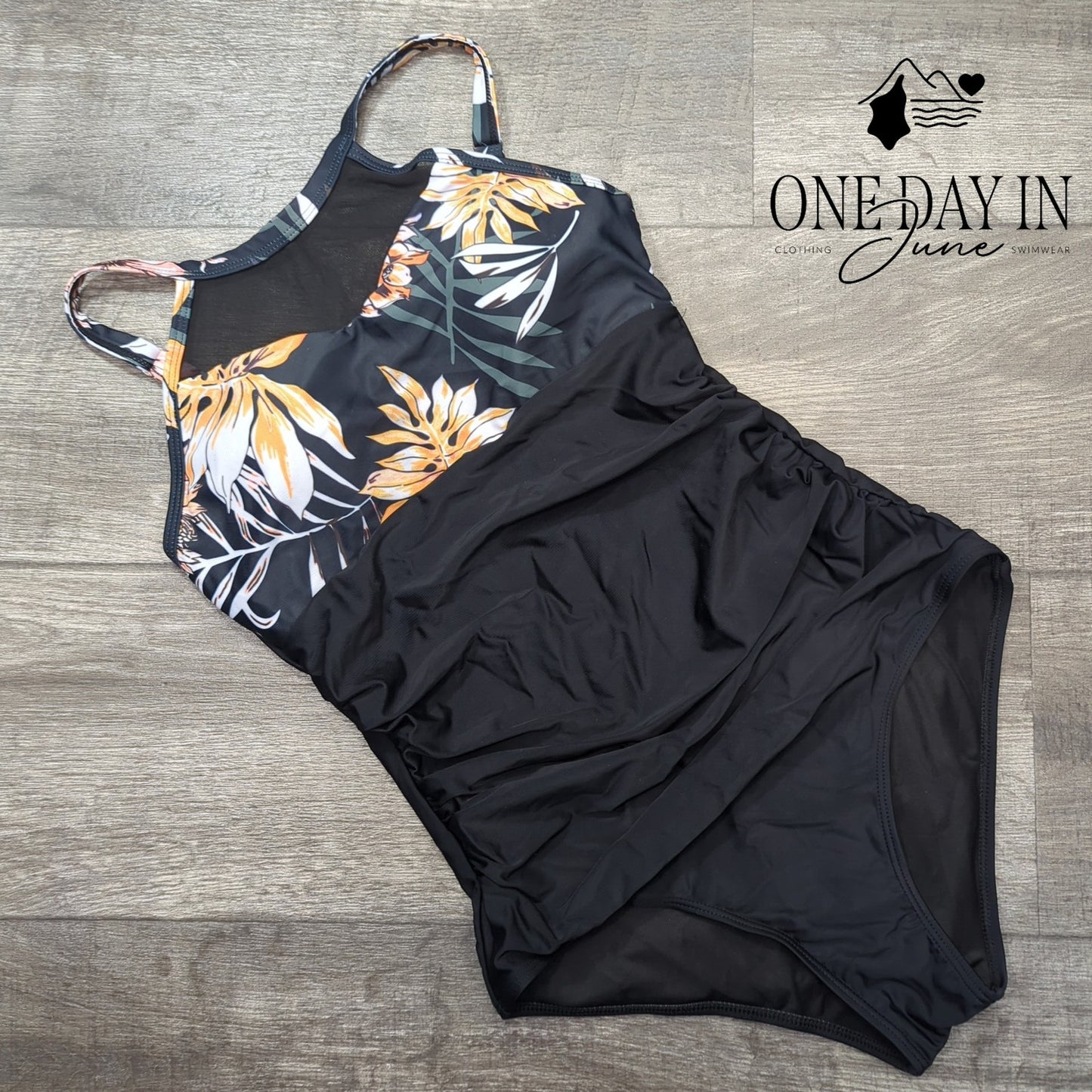 CharmLeaks High Neck Mesh One Piece Swimsuit Size M