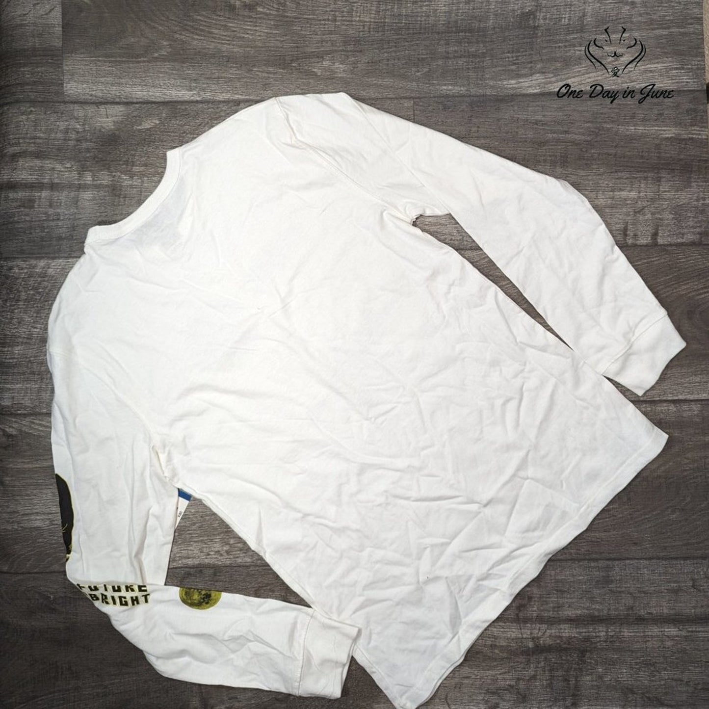 Arizona Jean Co. The Future Is Bright Long Sleeve Graphic Tee White NWT Size XXL