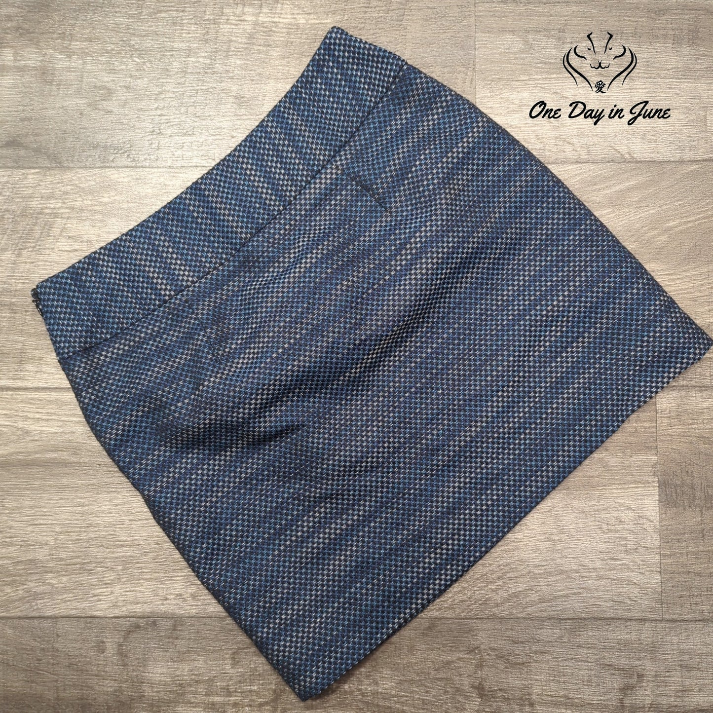 Loft Button Accent Skirt Size 4