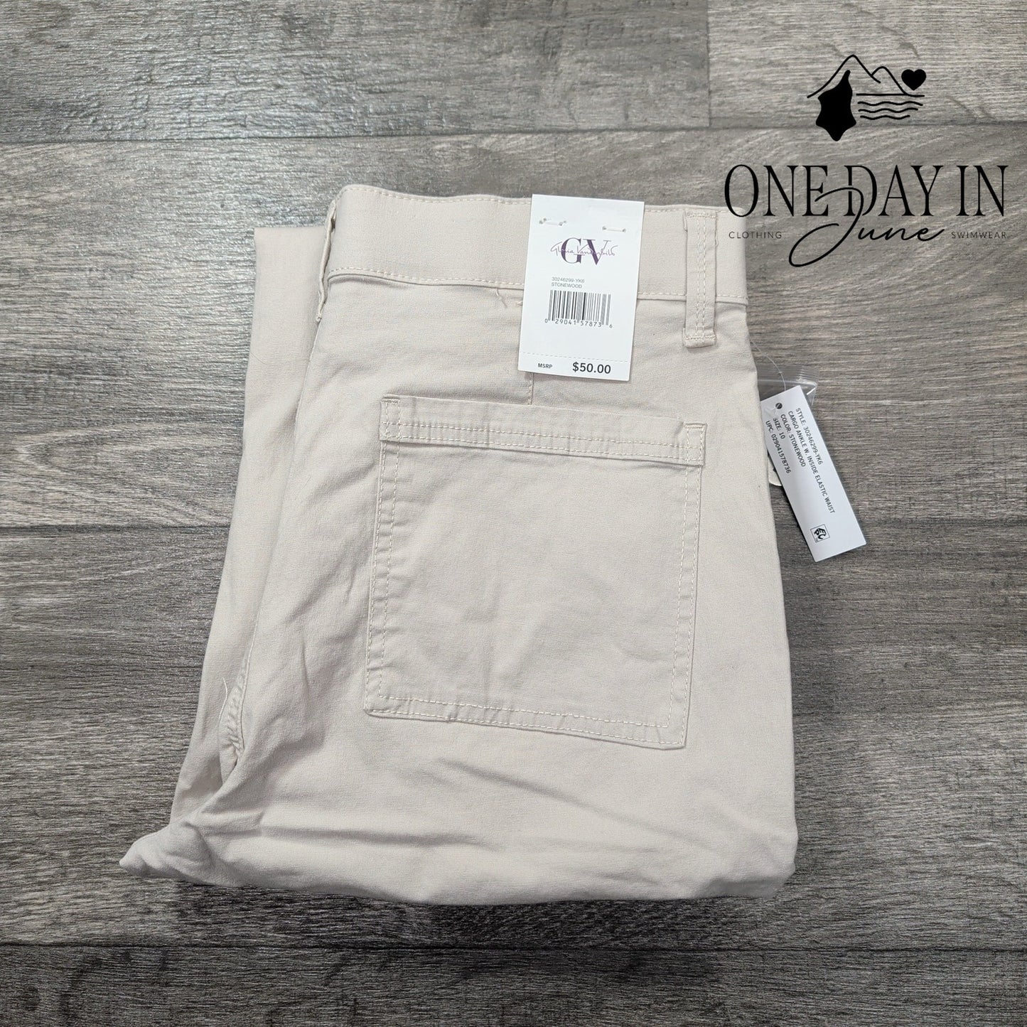 Gloria Vanderbilt Cargo Style Pants Size 10