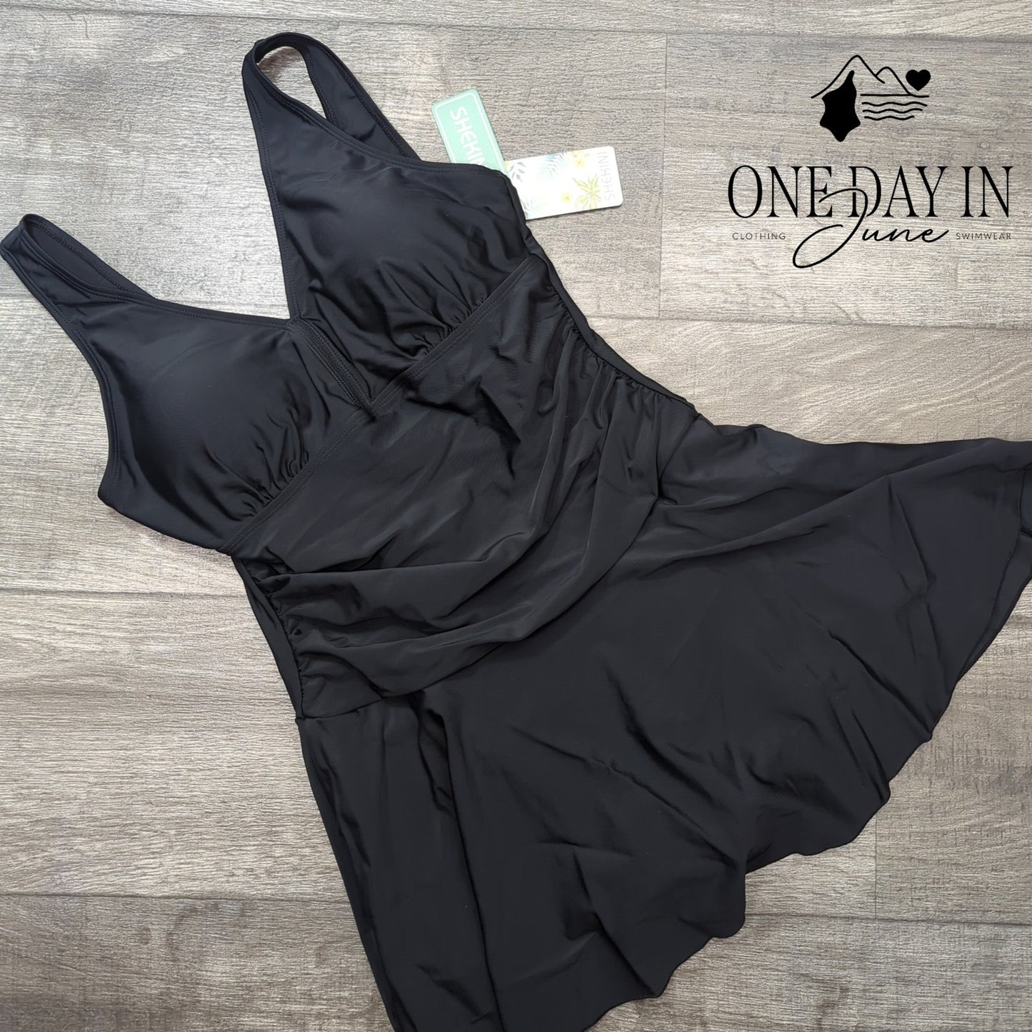 Shekini Twist Front Boyshort Swimdress One Piece Swimsuit Size S