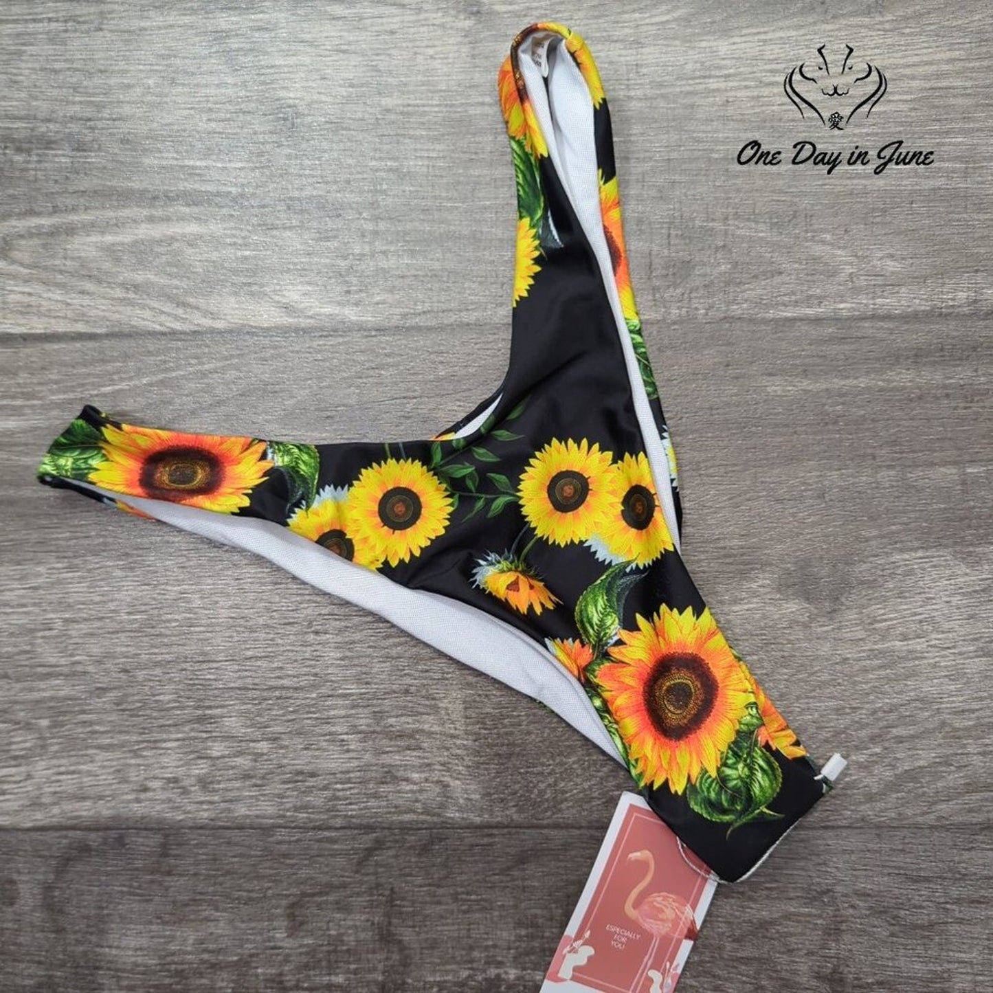 Vackutliv Floral Bikini Bottom Size S