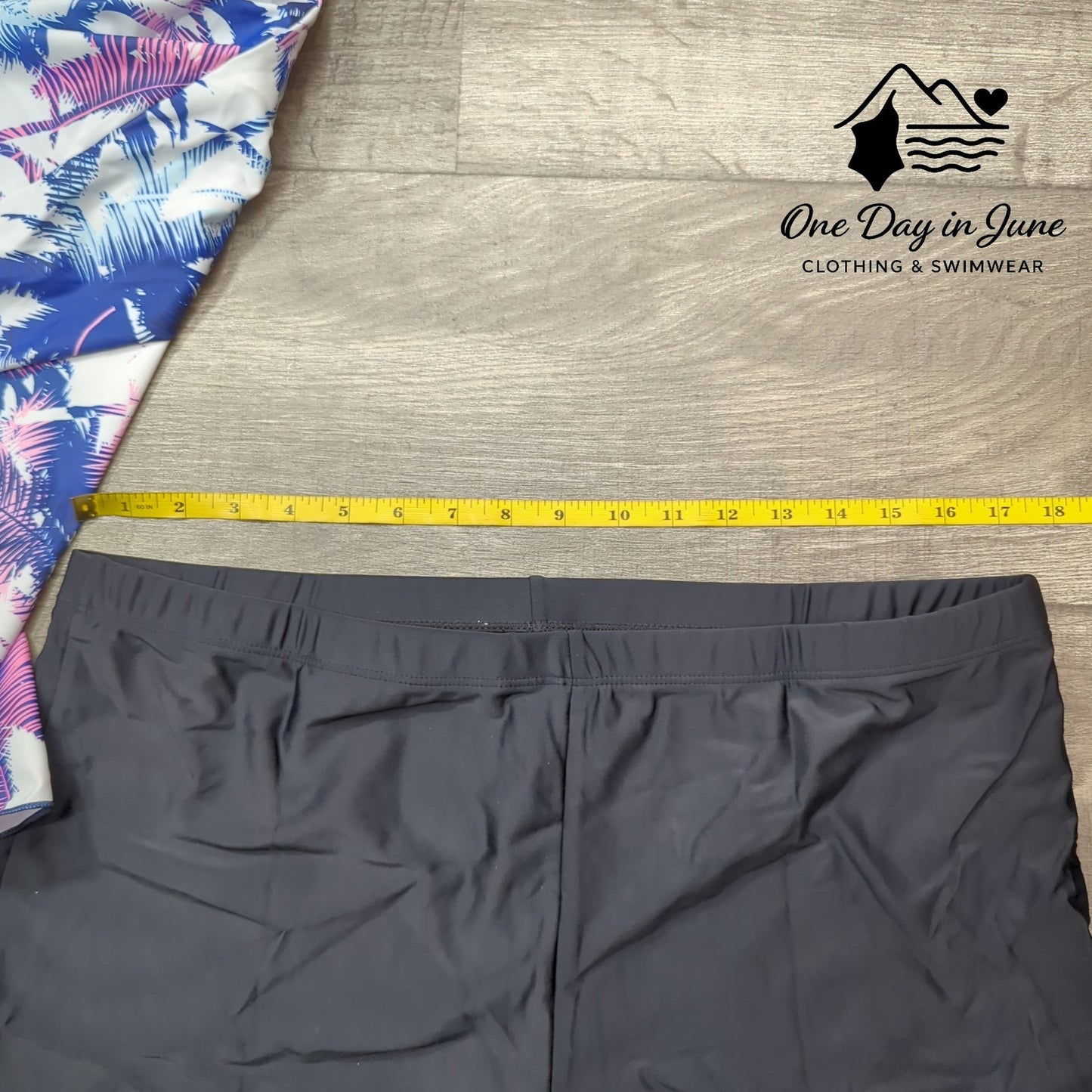 Charmleaks Boyshort Tankini Swimsuit Size 2XL