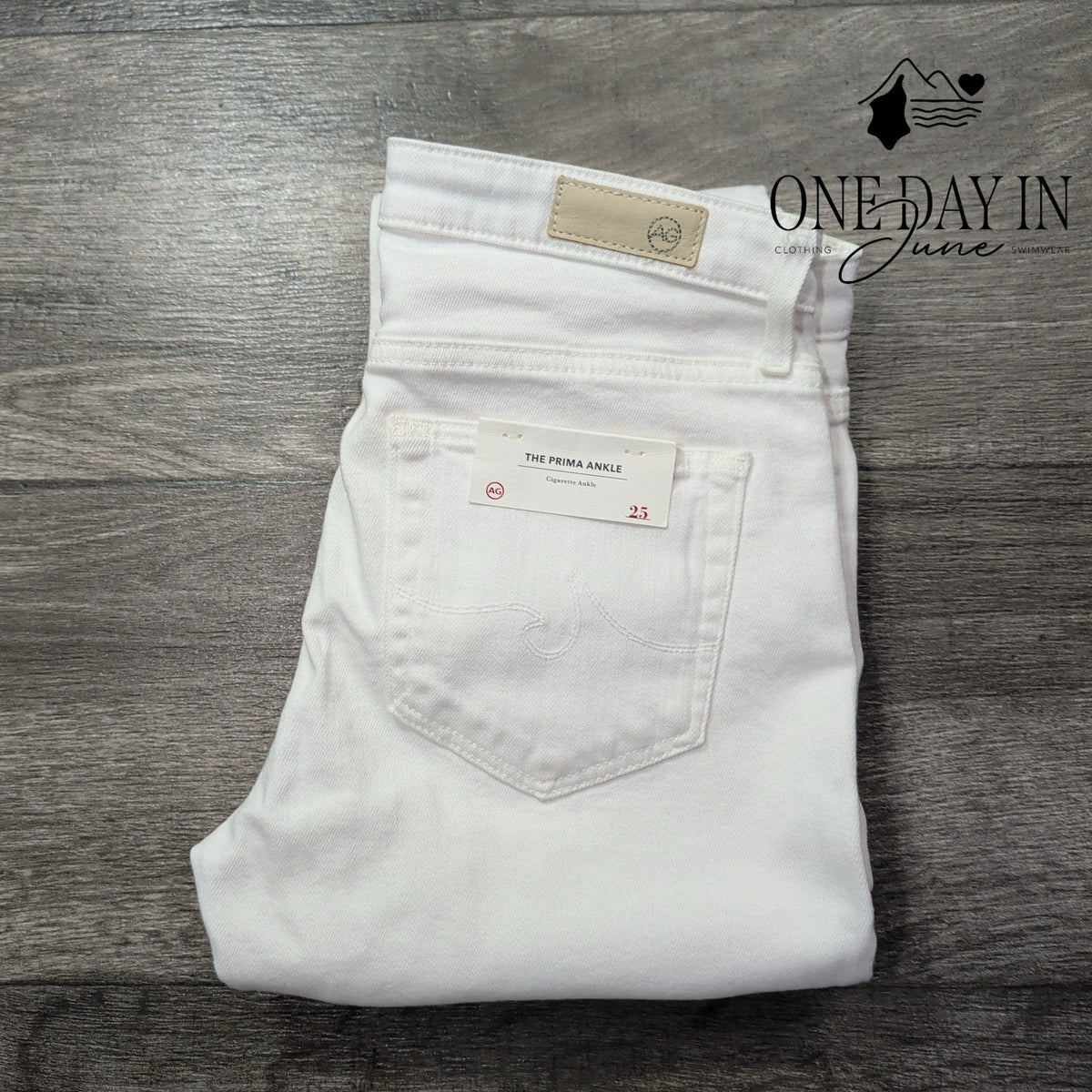 AG Adriano Goldschmied Prima Cigarette Ankle Jeans White NWT Size 0 (25)