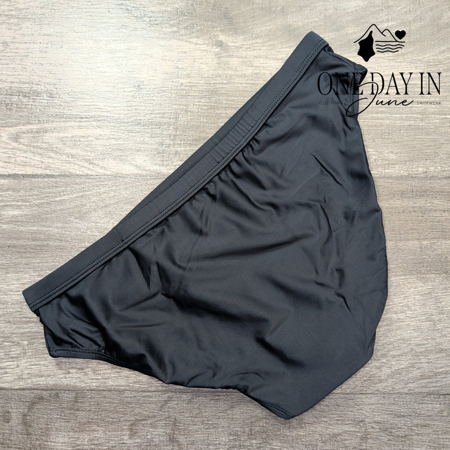 Kindred Bravely Moderate Bikini Bottom Size L