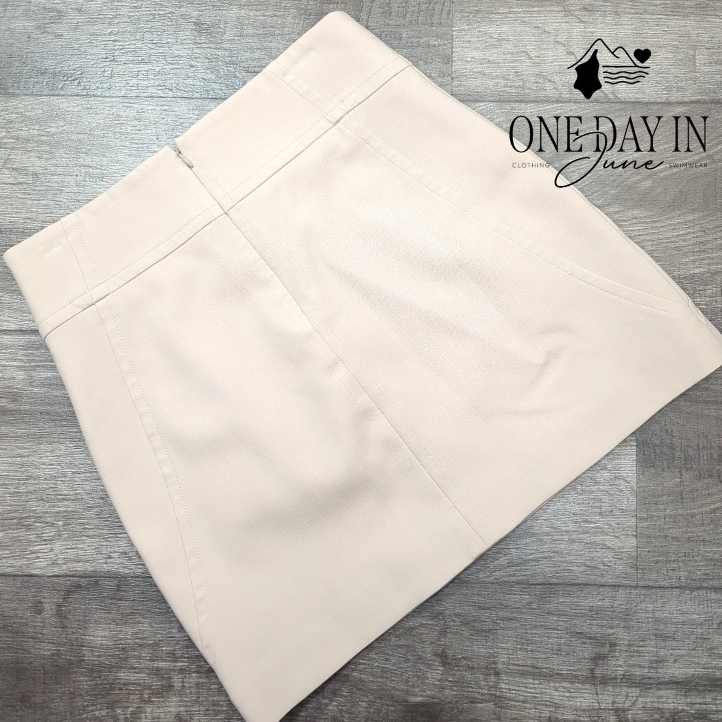 Ann Taylor Lined Mini Skirt Size 0