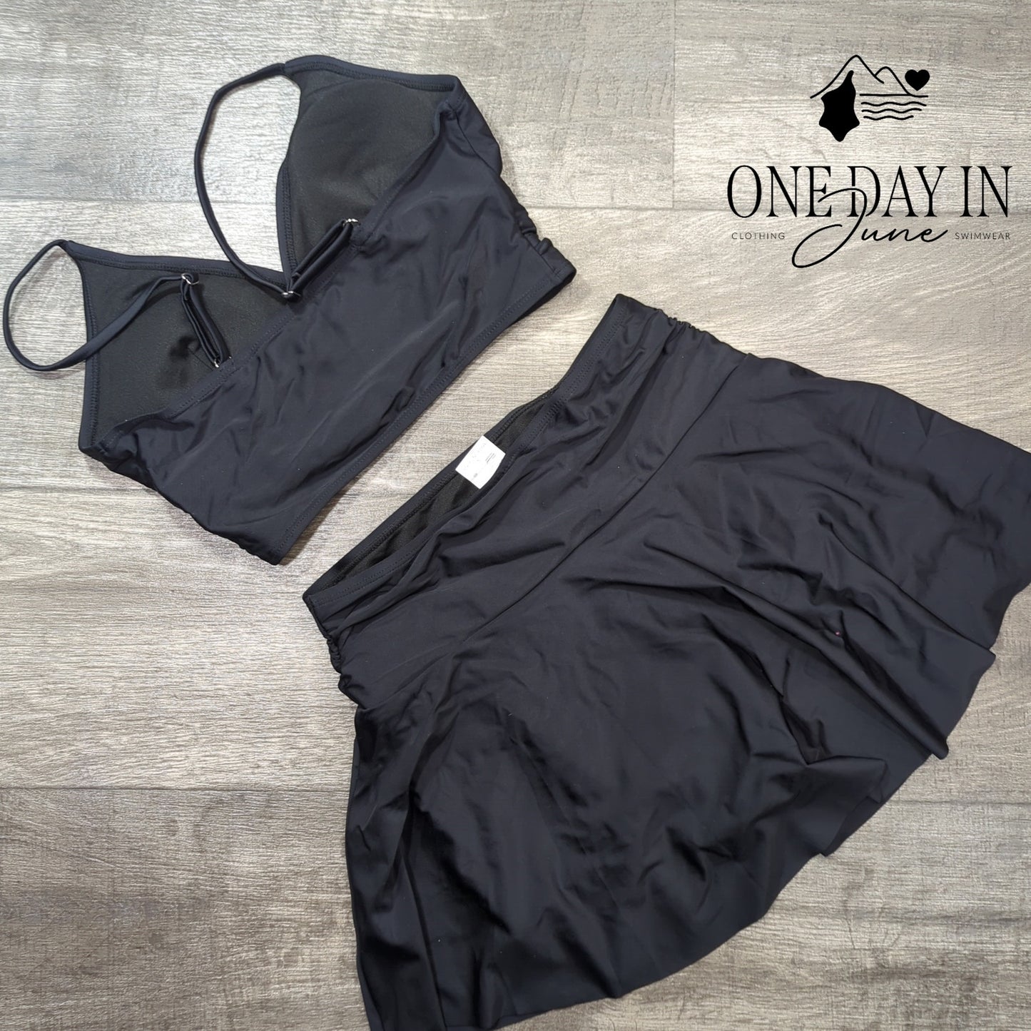 CharmLeaks Skirted Bikini Swimsuit Size S