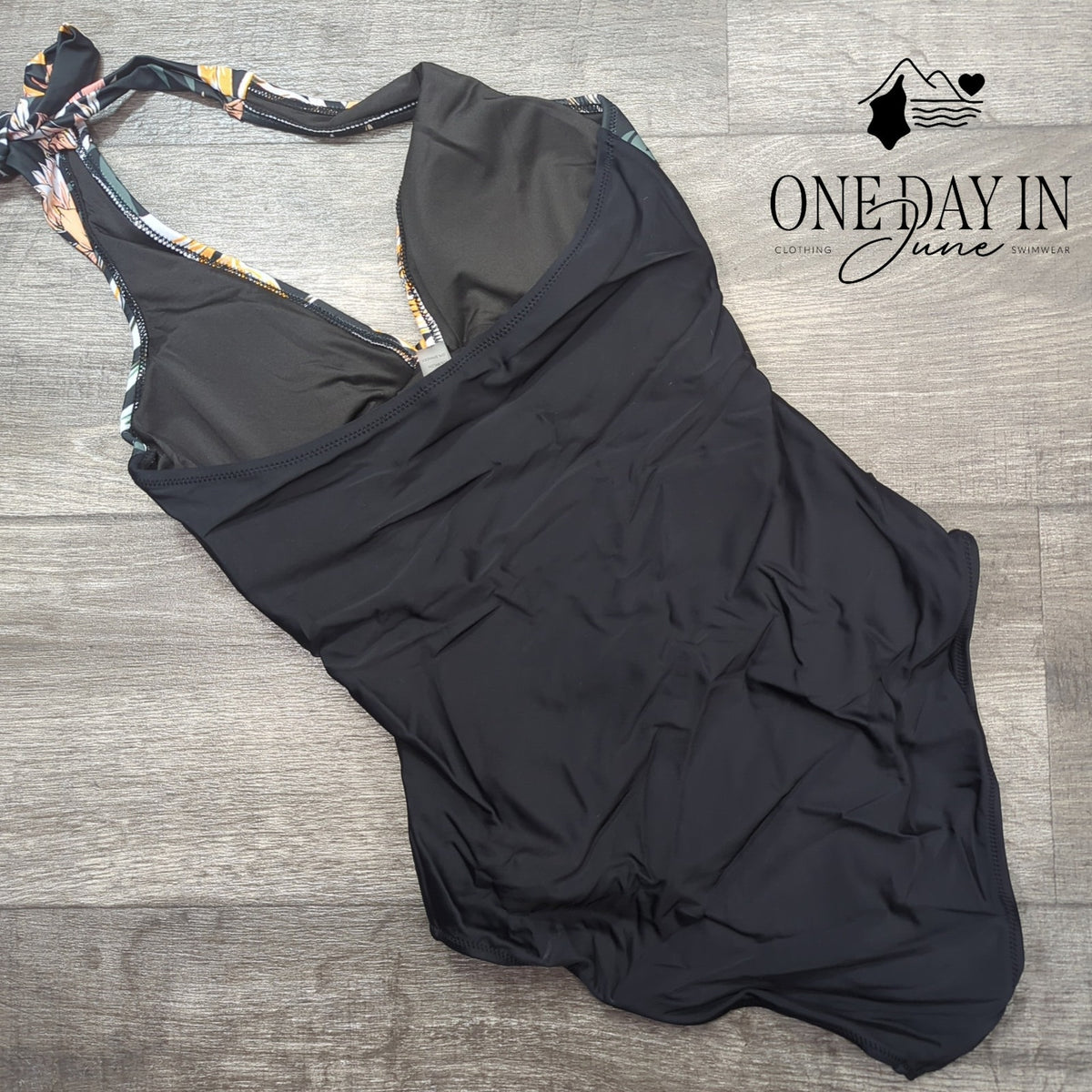 Suuksess Cross Front Halter One Piece Swimsuit Black Floral Size S