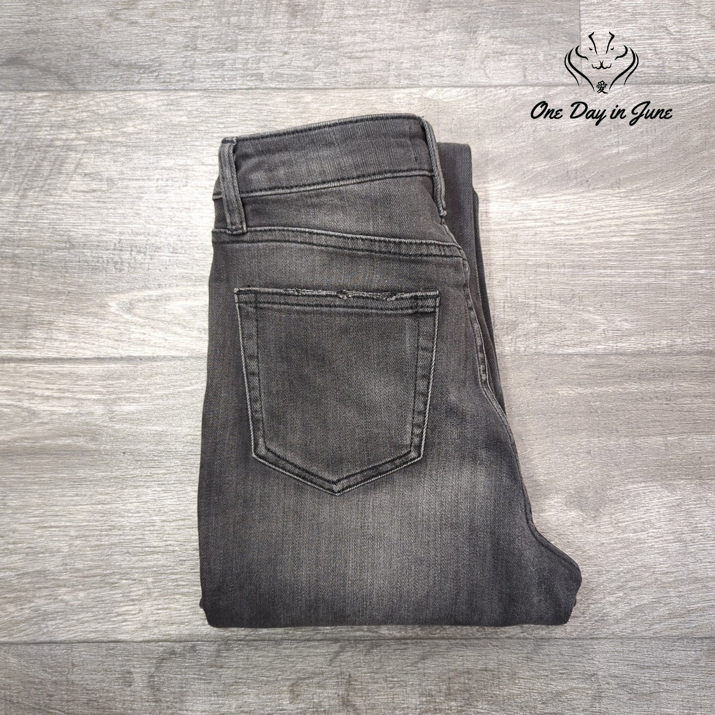 I&M Juniors Black Label High Rise Relaxed Skinny Jeans Size 5