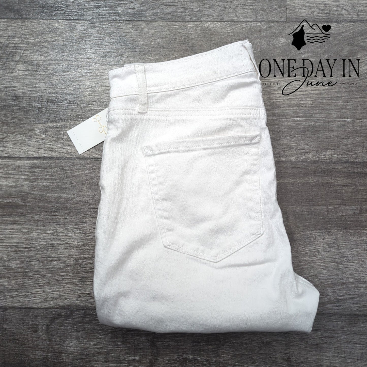 Jessica Simpson Forever Rolled Ankle Jeans Size 6