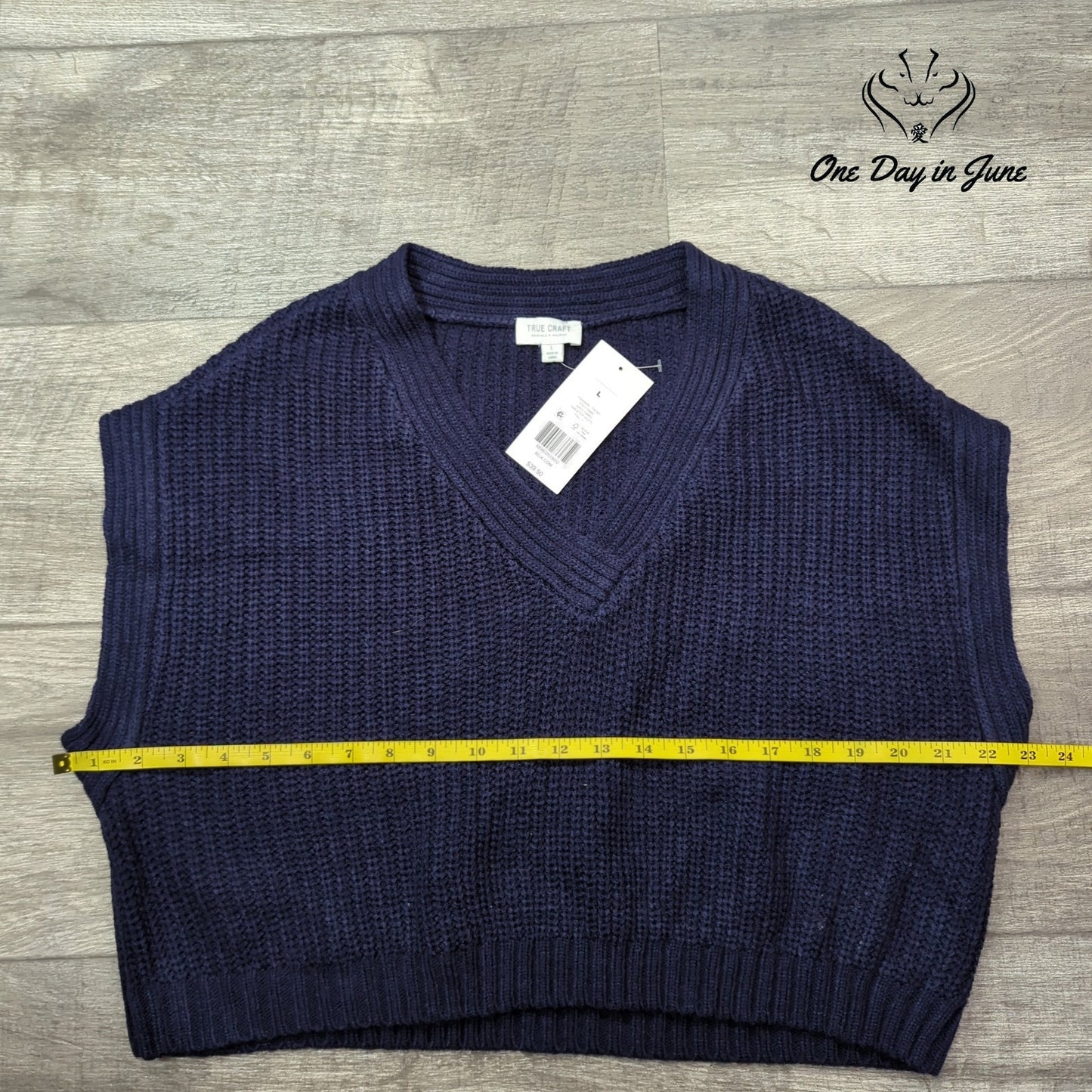 True Craft Sleeveless Crop Knit Sweater Size L