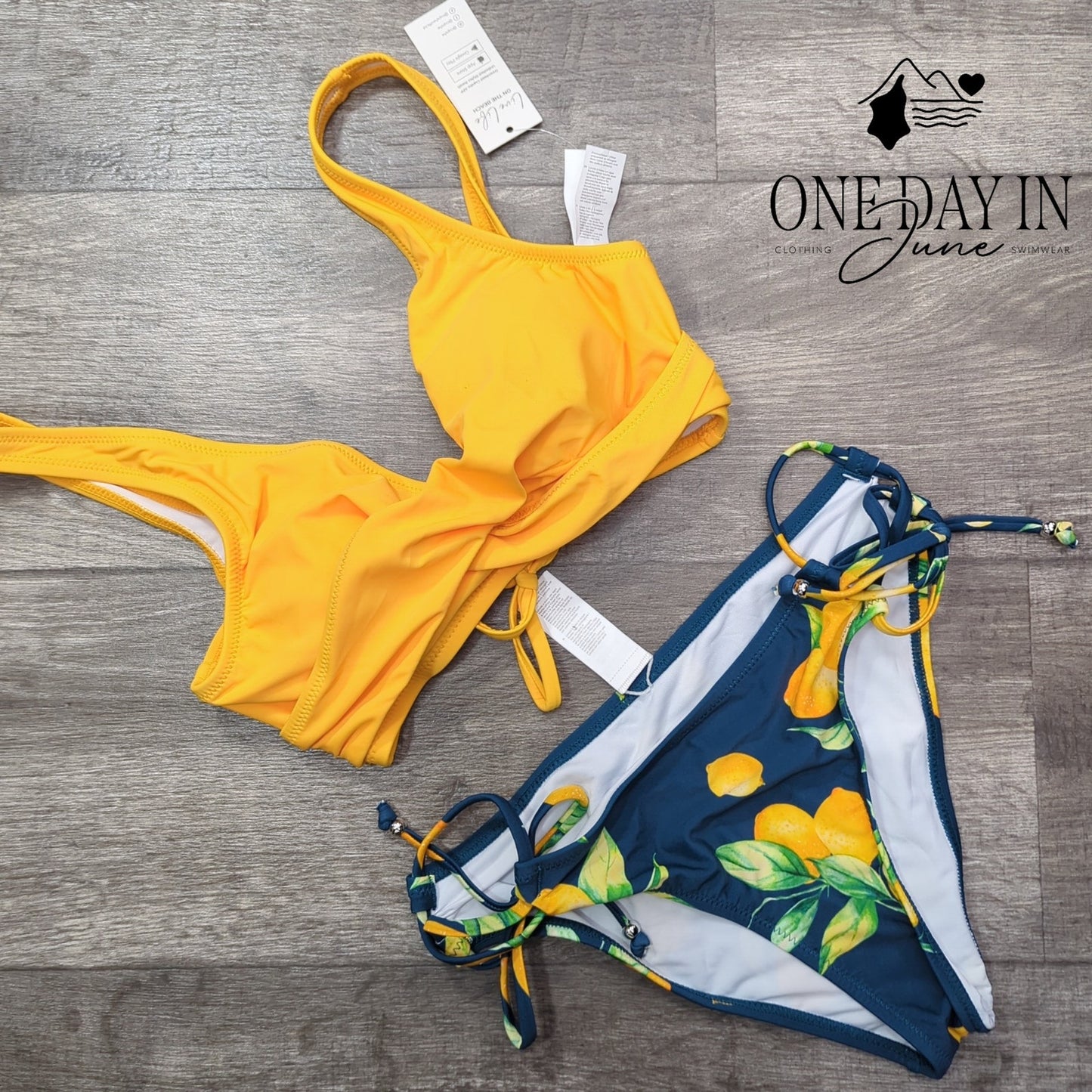Cupshe Twist Front Floral Bikini Swimsuit Size S