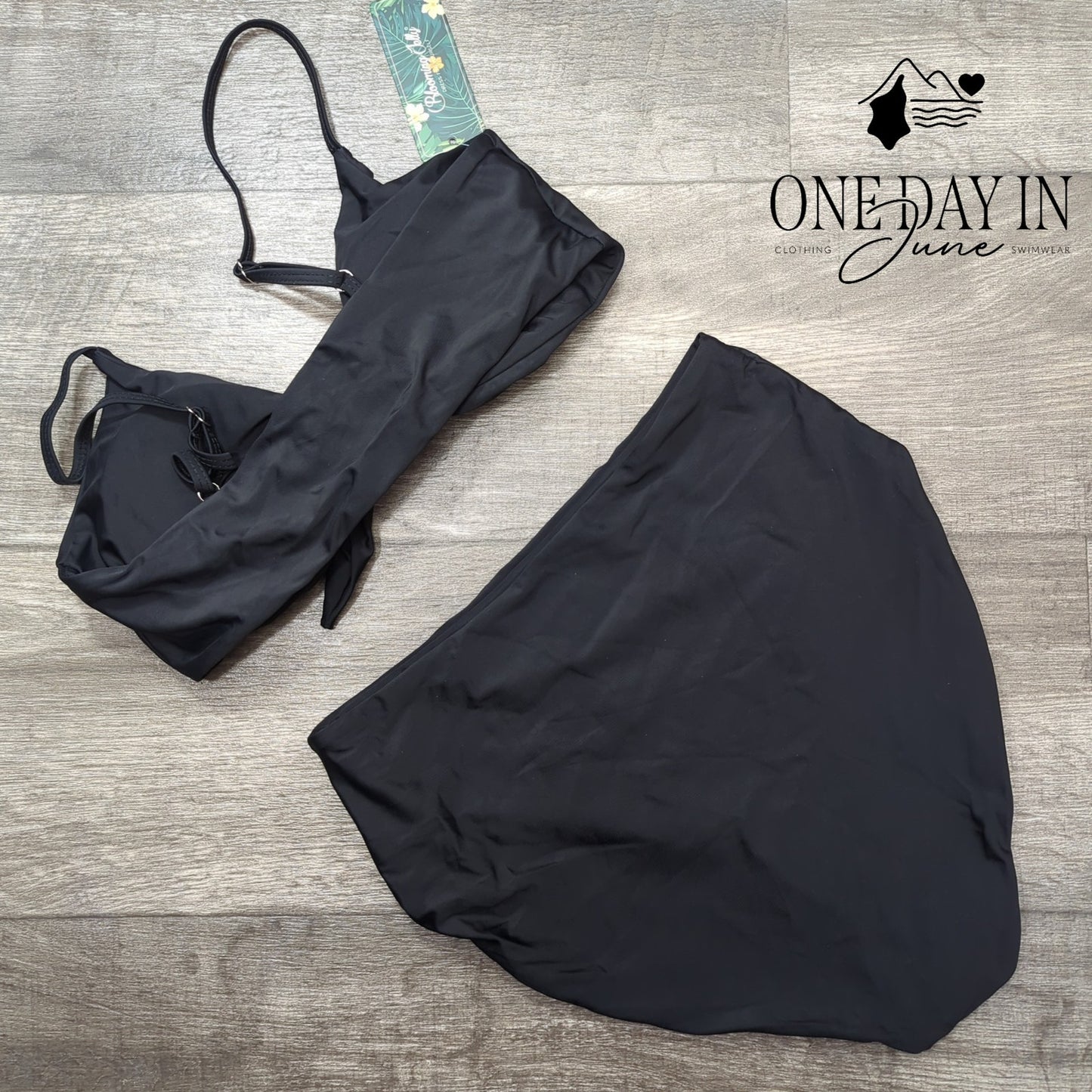 Blooming Jelly Knot Front High Waist Bikini Swimsuit Size M