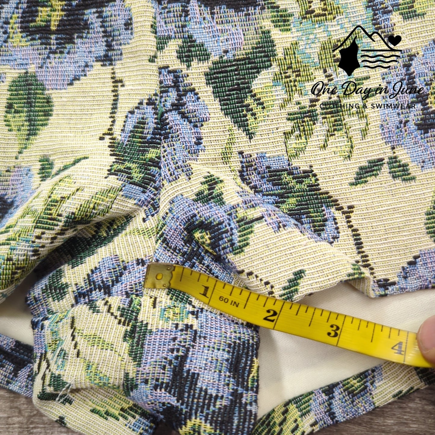 Altar'd State Floral Lined Shorts Size L
