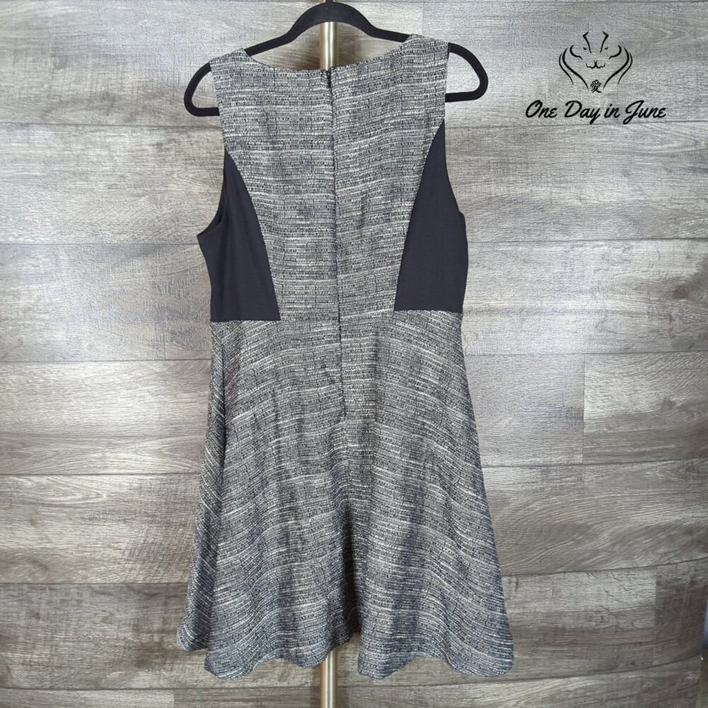 Elle Sleeveless Dress Size 14