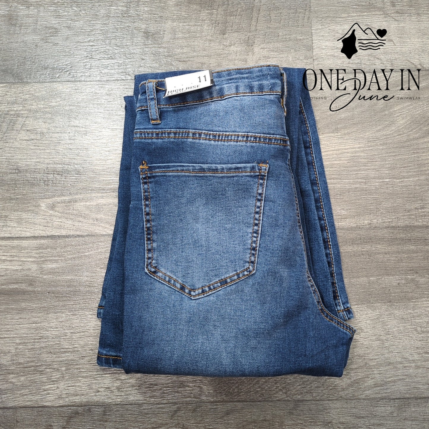 Almost Famous Juniors Distressed High Rise Flare Jeans Size 11