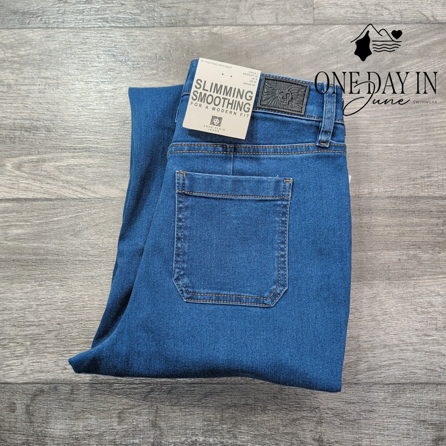 Anne Klein High Rise Crop Boot Jeans Size 4