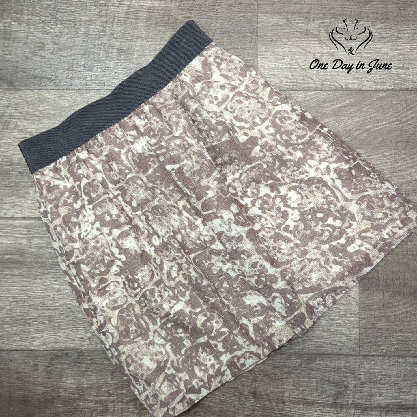 Loft Pull On Skirt Size XS