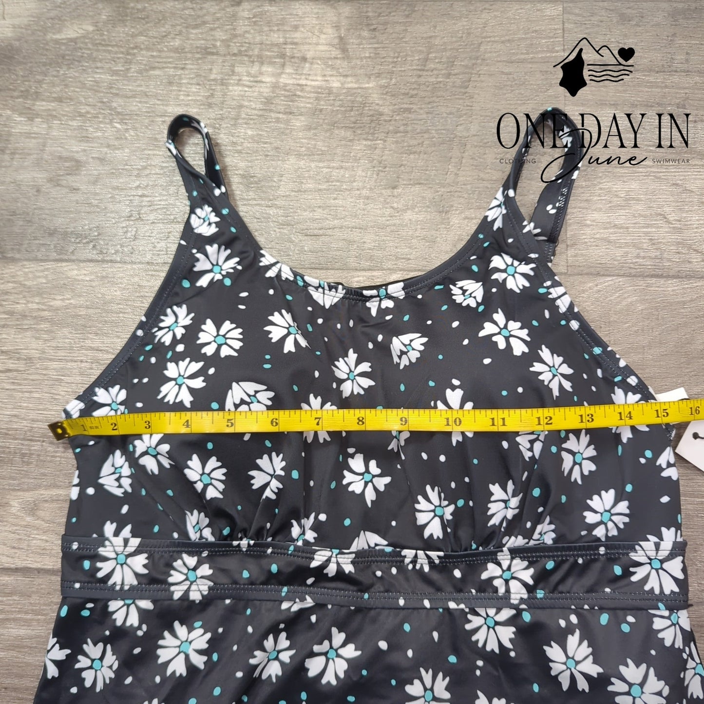 Septangle Floral Swimdress One Piece Swimsuit Size 12