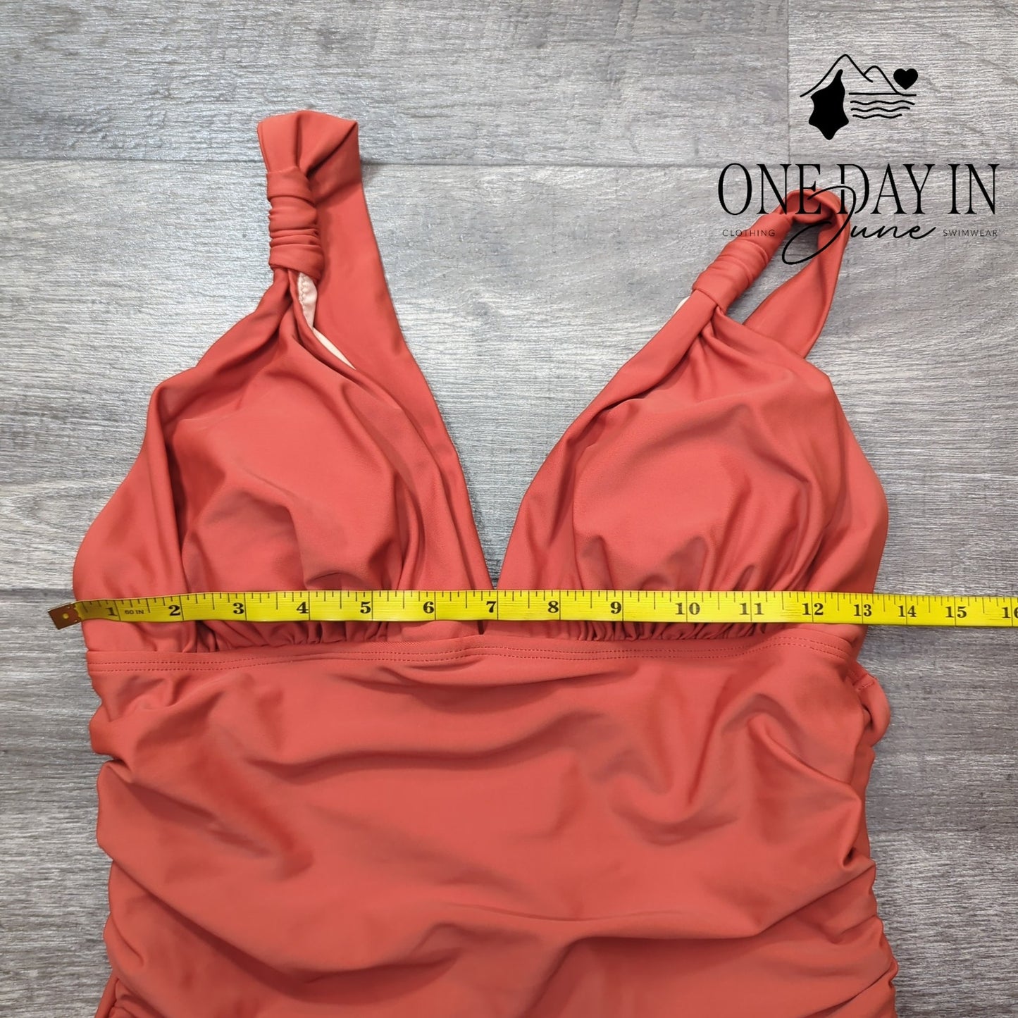 Cupshe V Neck Tummy Control One Piece Swimsuit Size L