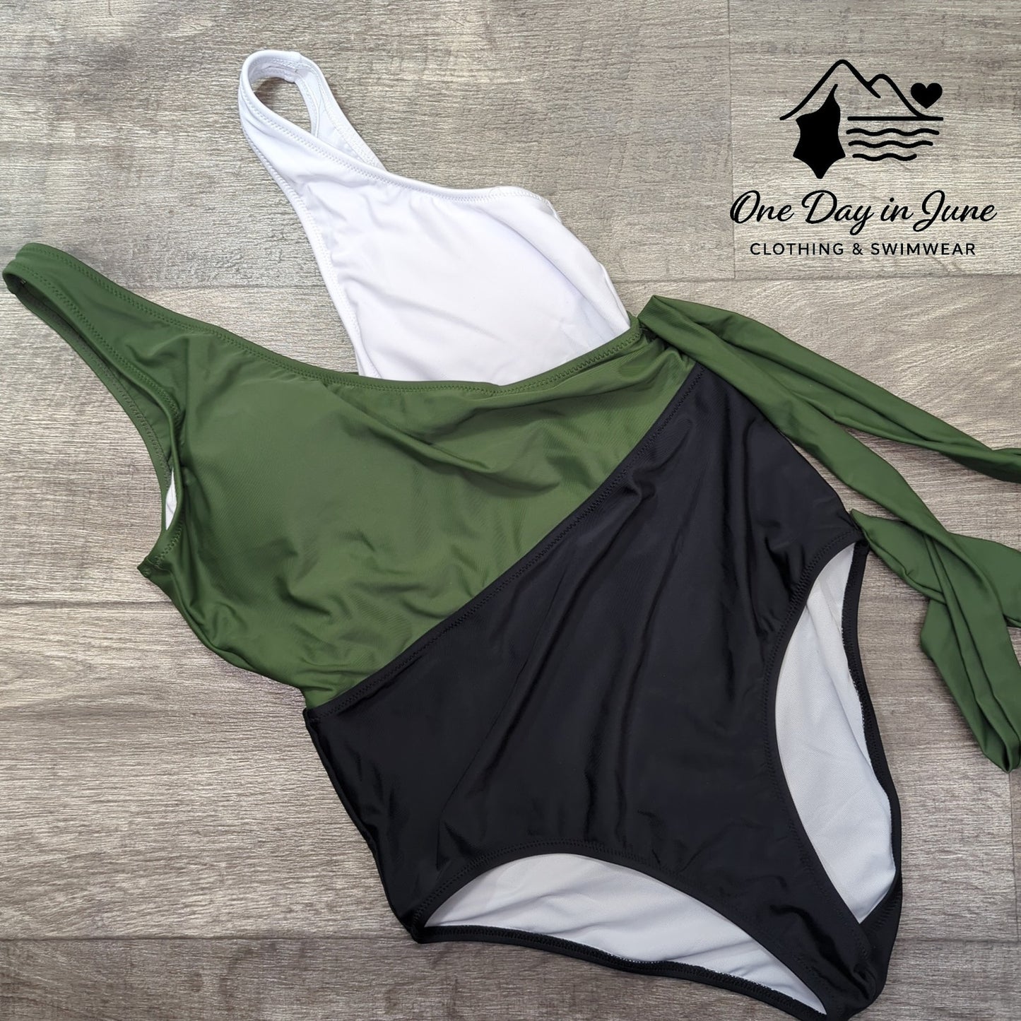 Cupshe Color Block One Piece Swimsuit Size M