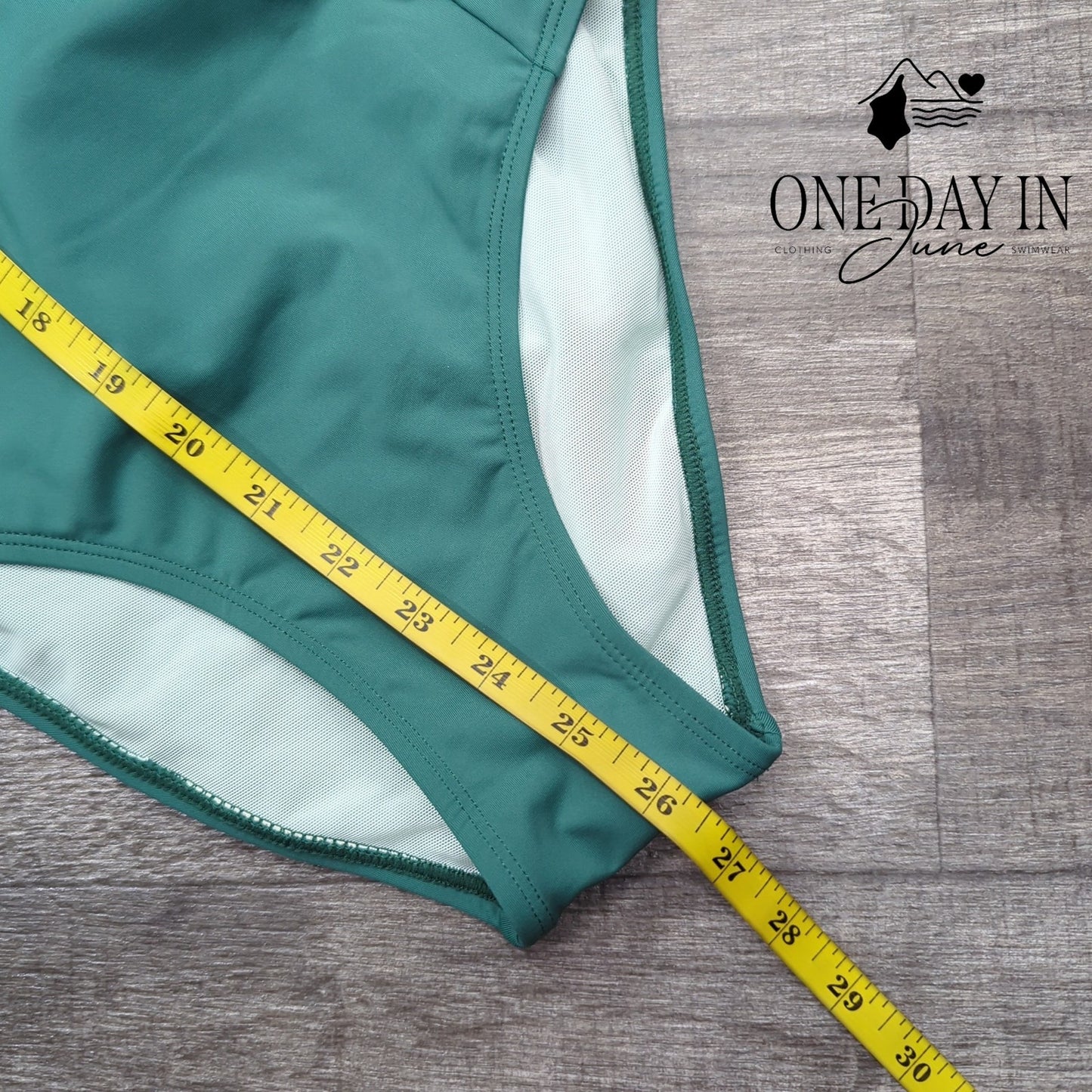 Cupshe Slim & Sculpt Lace Up Back One Piece Swimsuit Size XS