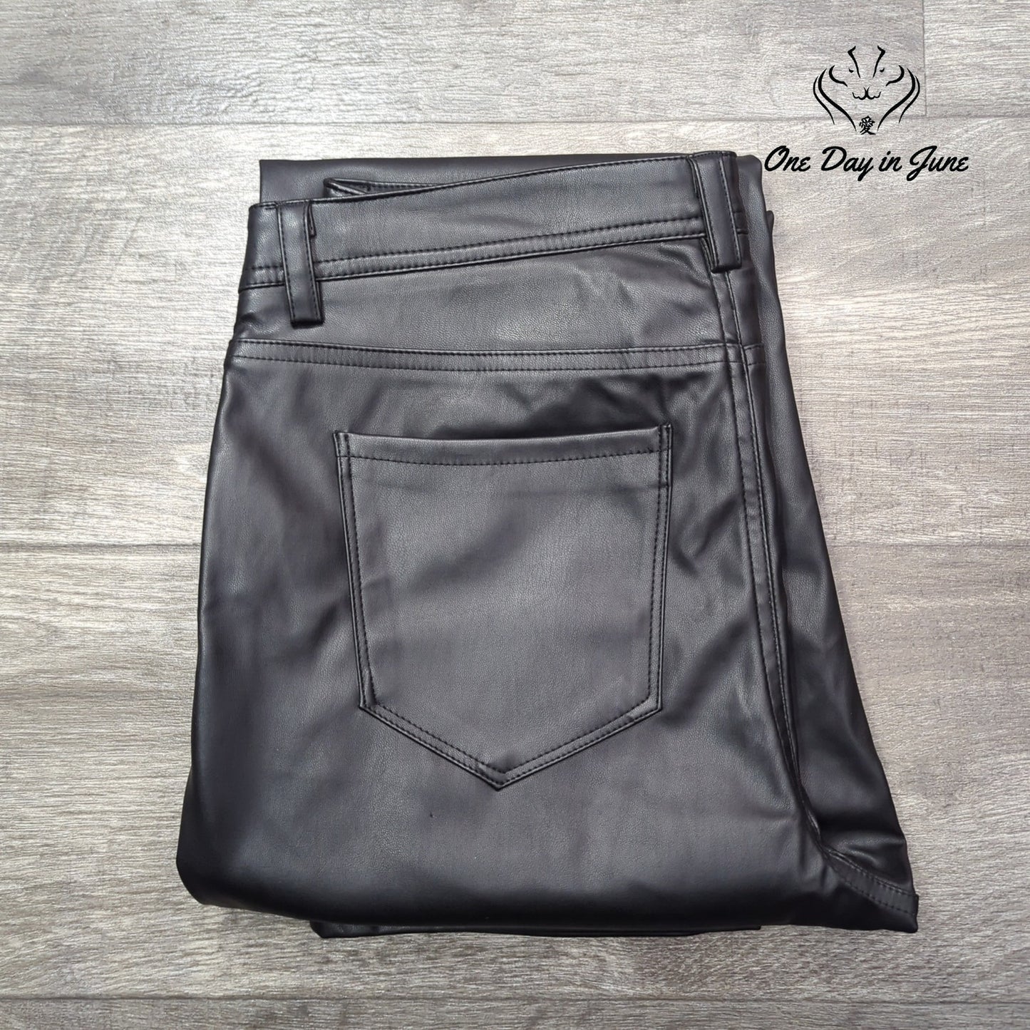 Kensie Jeans Vegan Leather Straight Leg Pants Size 10