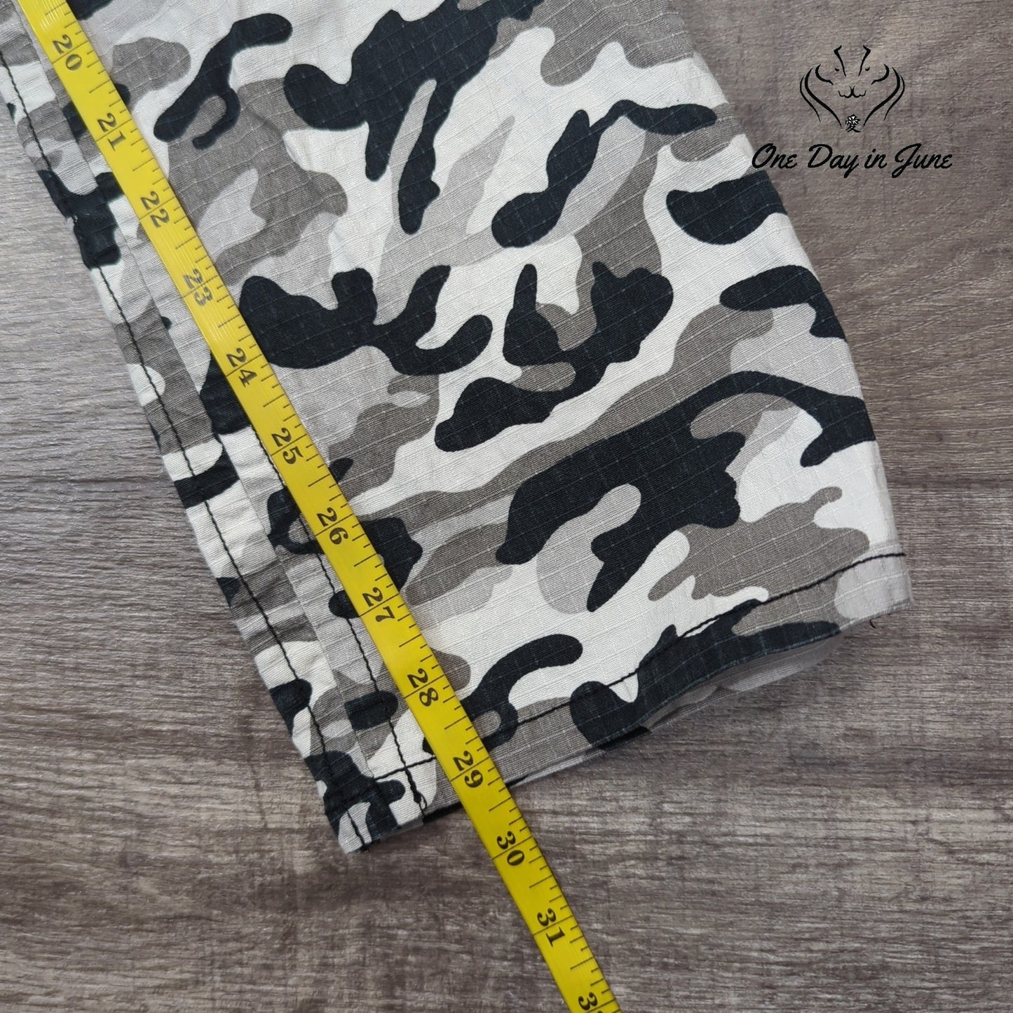 Zoey Beth Camoflage Jeans Size L