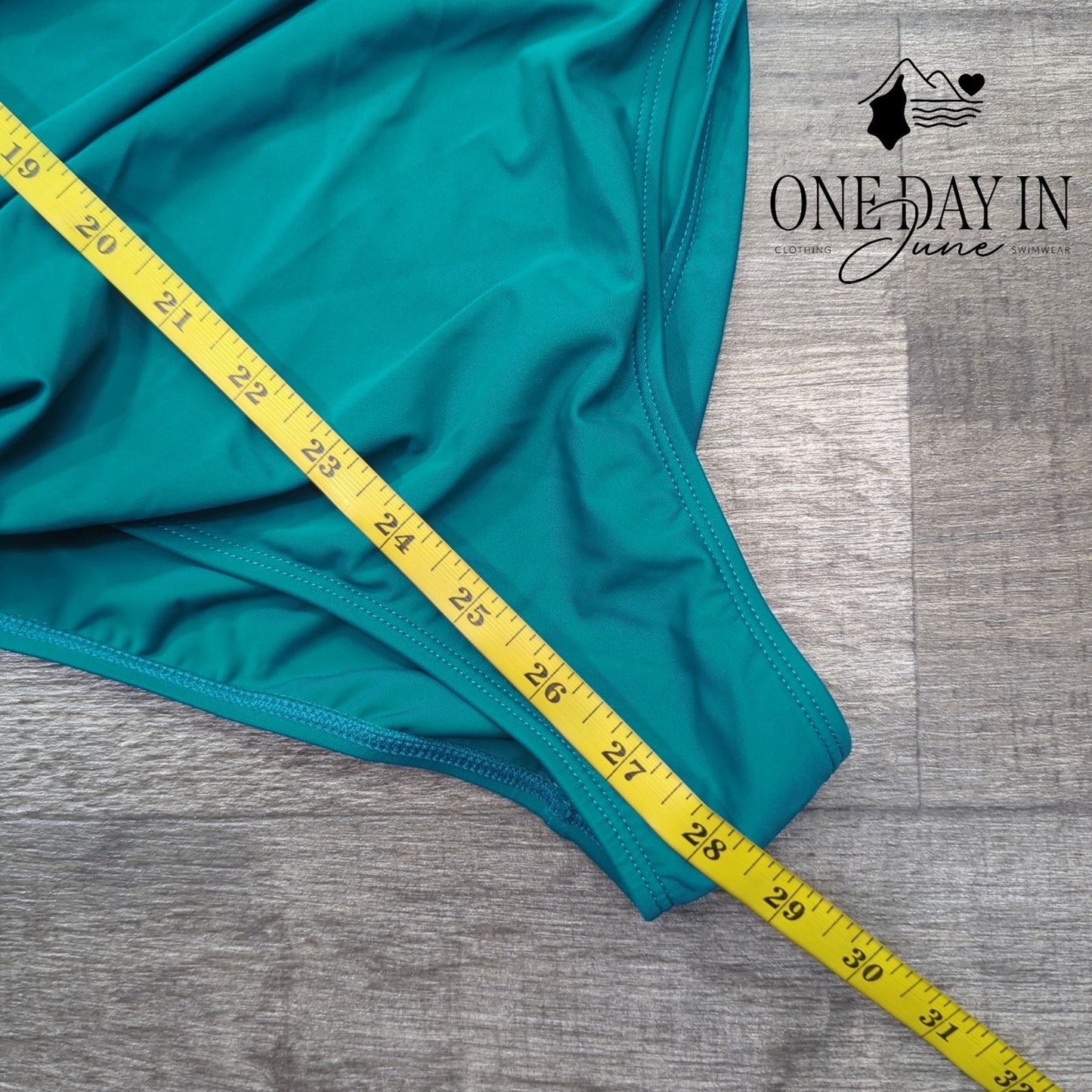 Cupshe Tie Back Ruffle Tummy Control One Piece Swimsuit Size L