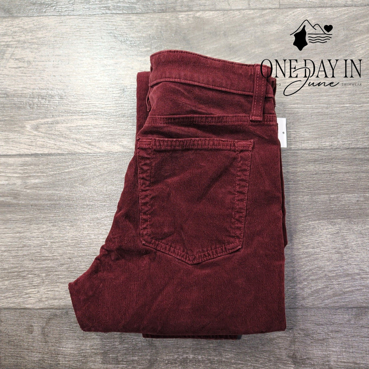 AG Adriano Goldschmied The Legging Super Skinny Corduroy Pants NWT Size 4 (27)