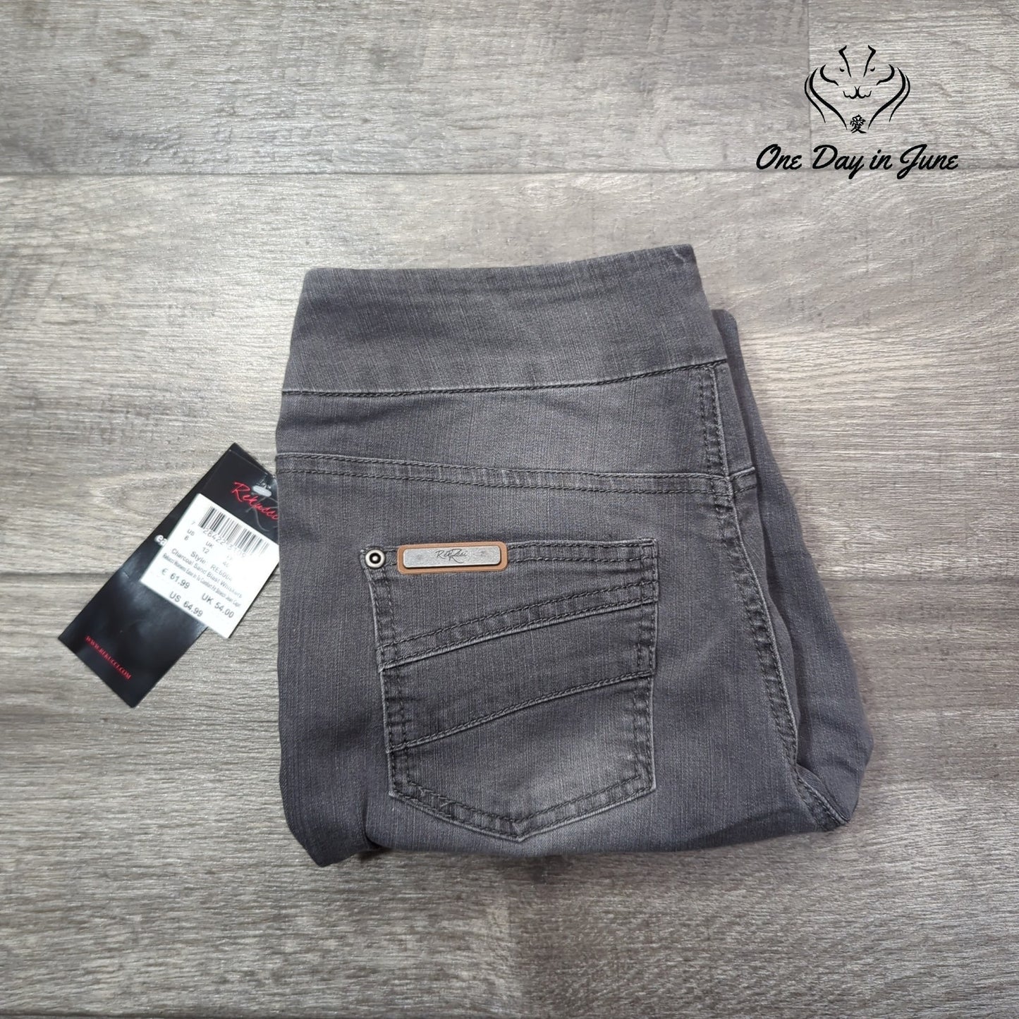 Rekucci Ease Into Comfort Capri Jeans Size 8