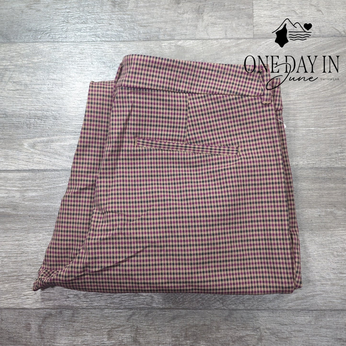 Old Navy Petite High Rise Pixie Straight Leg Pants Size 16P