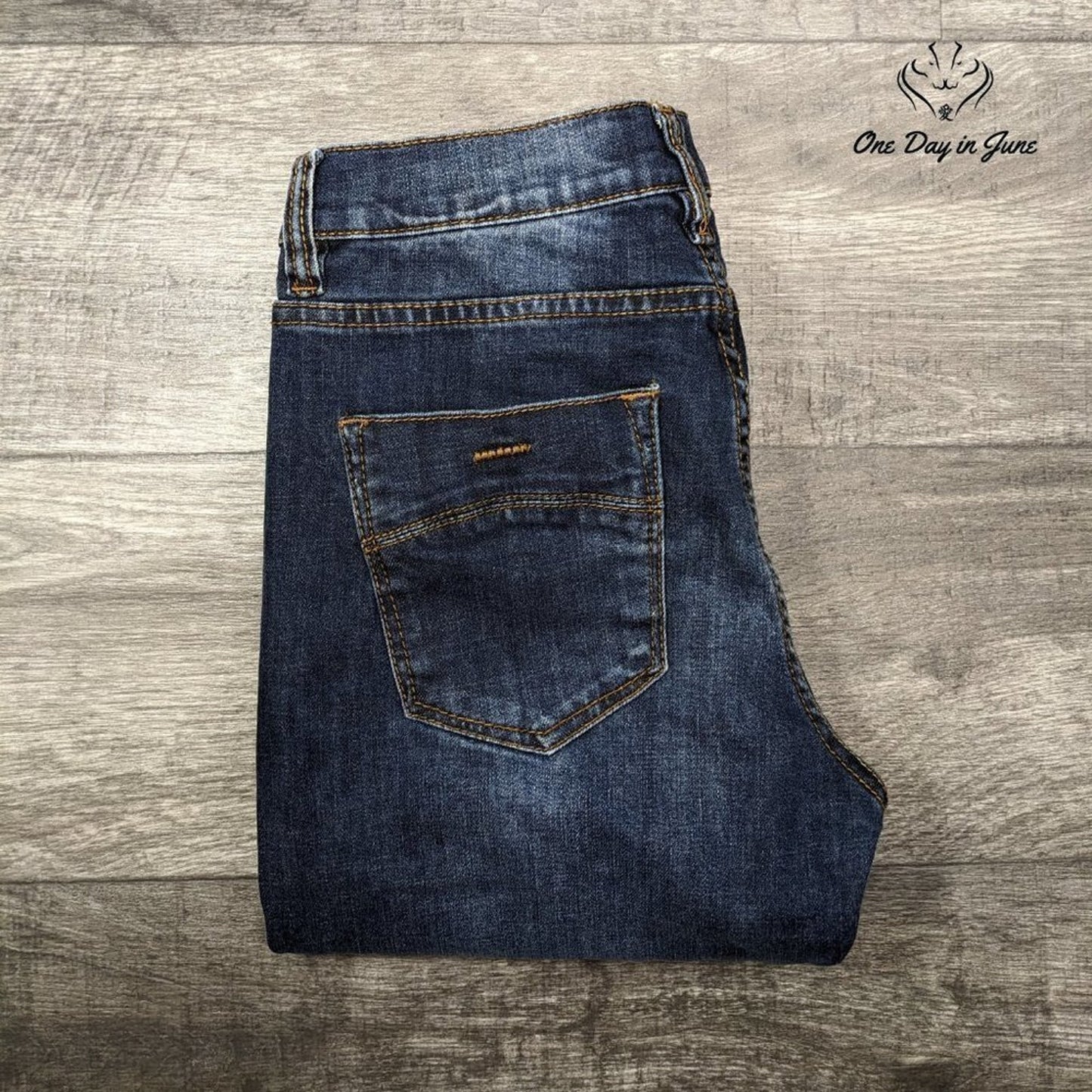 RSQ Jeans New York Slim Straight Jeans Size 31X32