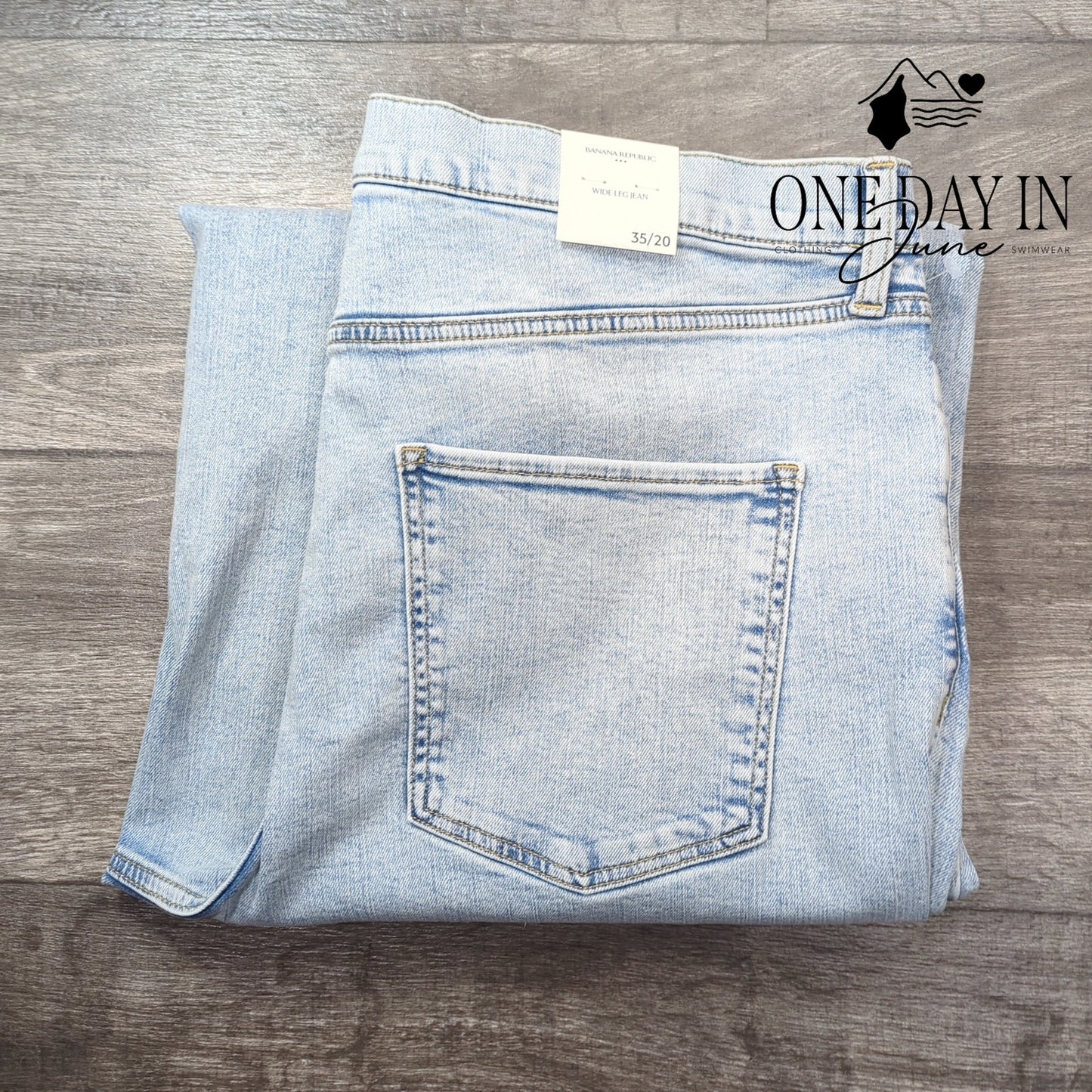 Banana Republic Wide Leg Raw Hem Cropped Jeans Size 20
