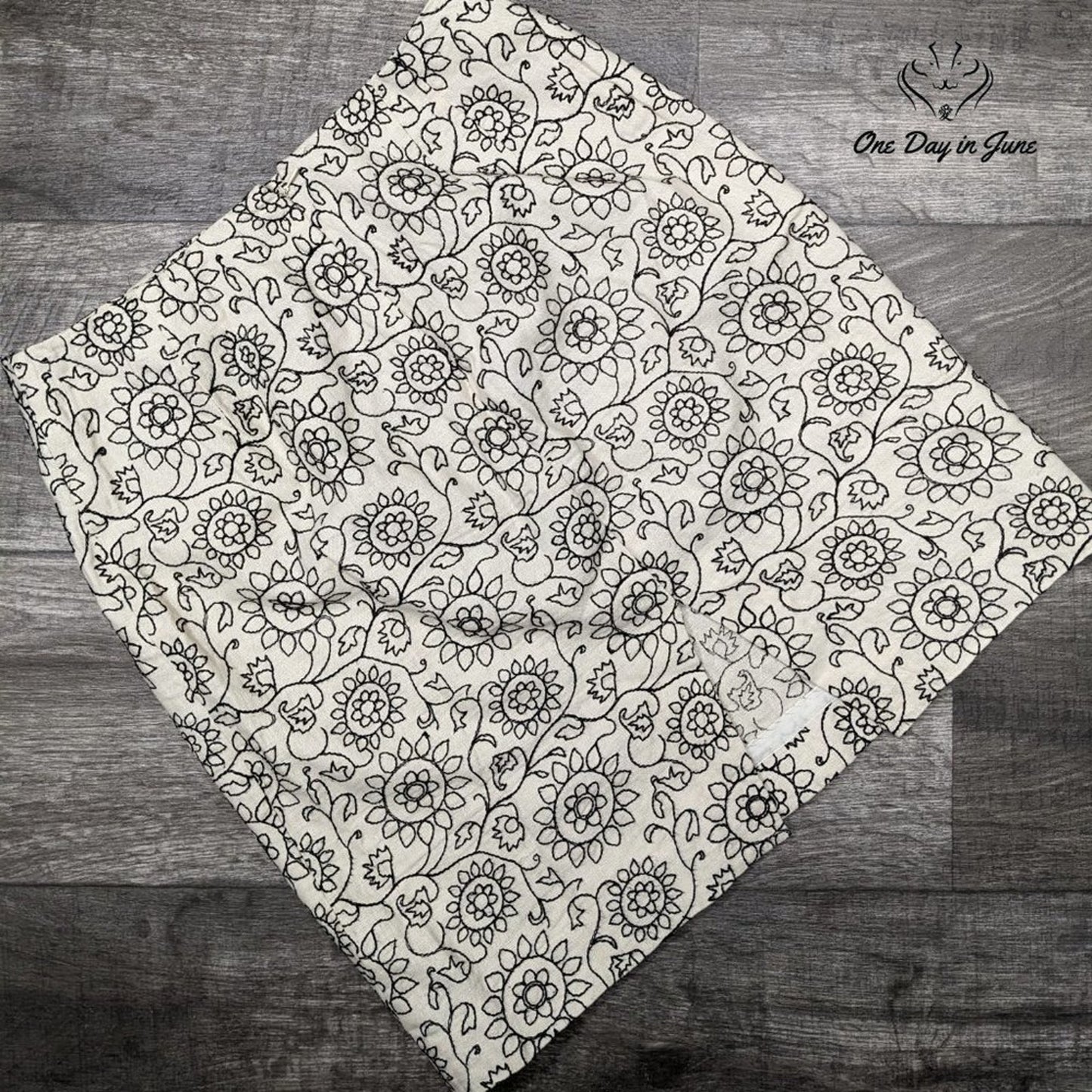 W Embroidered Linen Mini Skirt Size 8